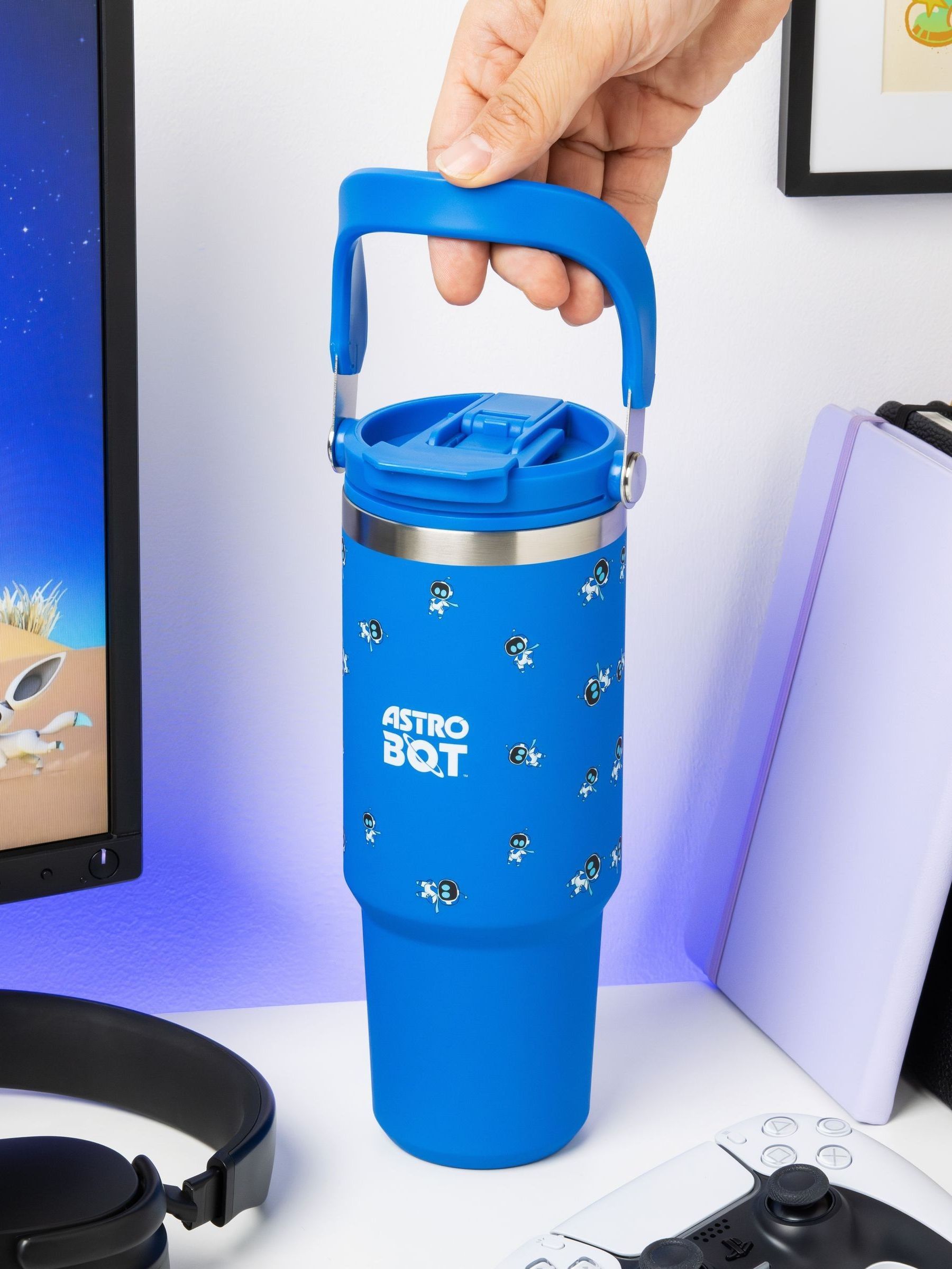 Paladone Astro Bot insulated tumbler 900ml, UK version