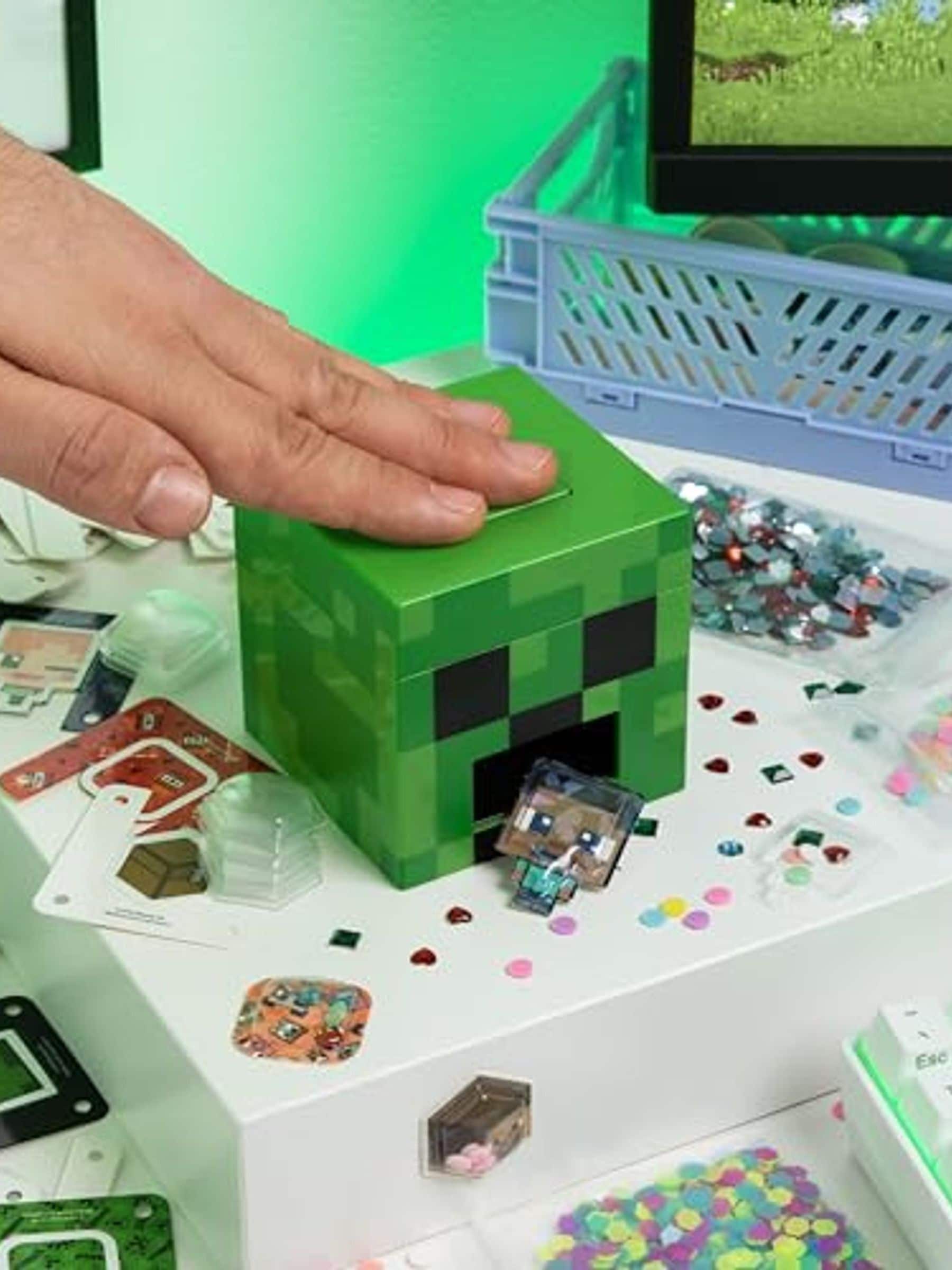 Paladone Minecraft Creeper DIY Sticker Maker (British brand)