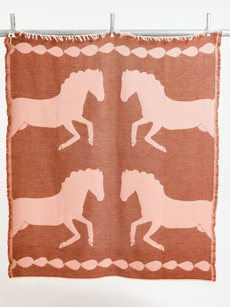 Oliver Bonas pink jacquard horse throw polyester, UK version