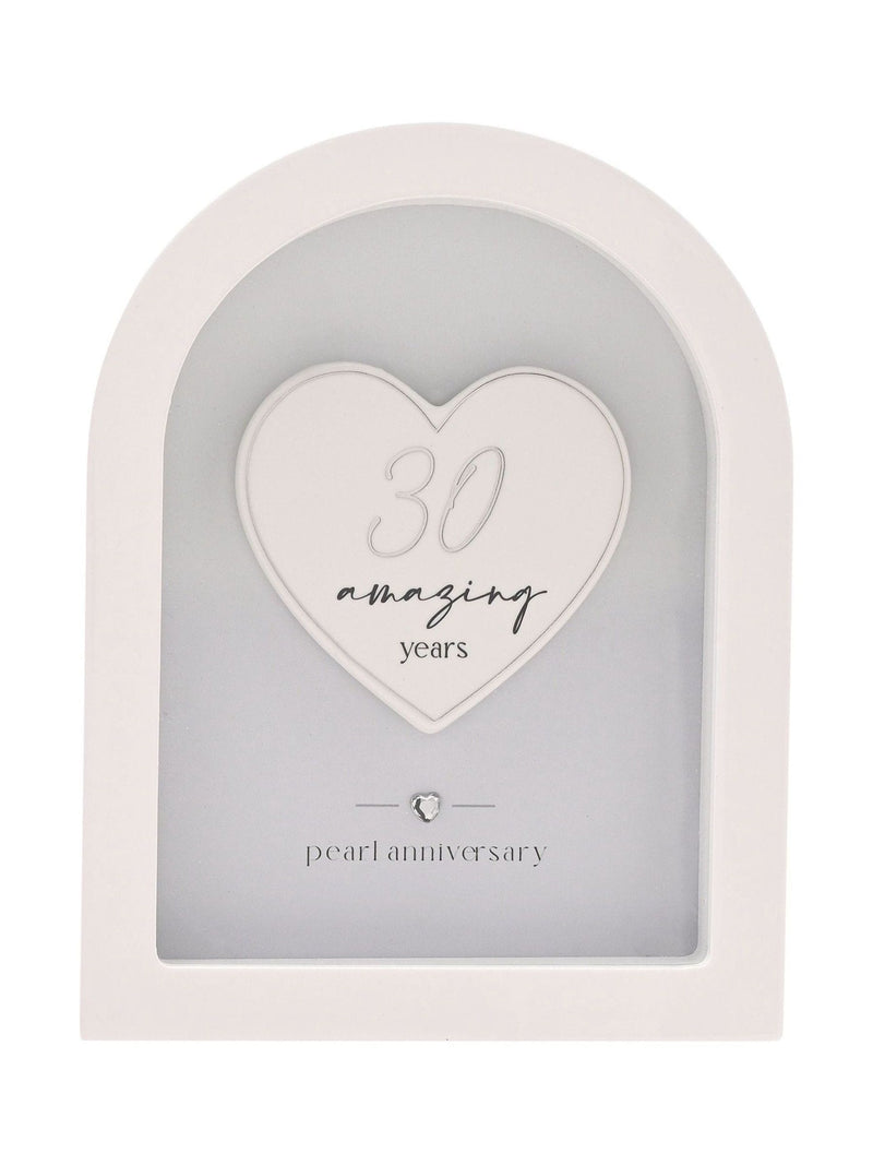 Widdop white arch plaque ornament 18cm, imported from the UK