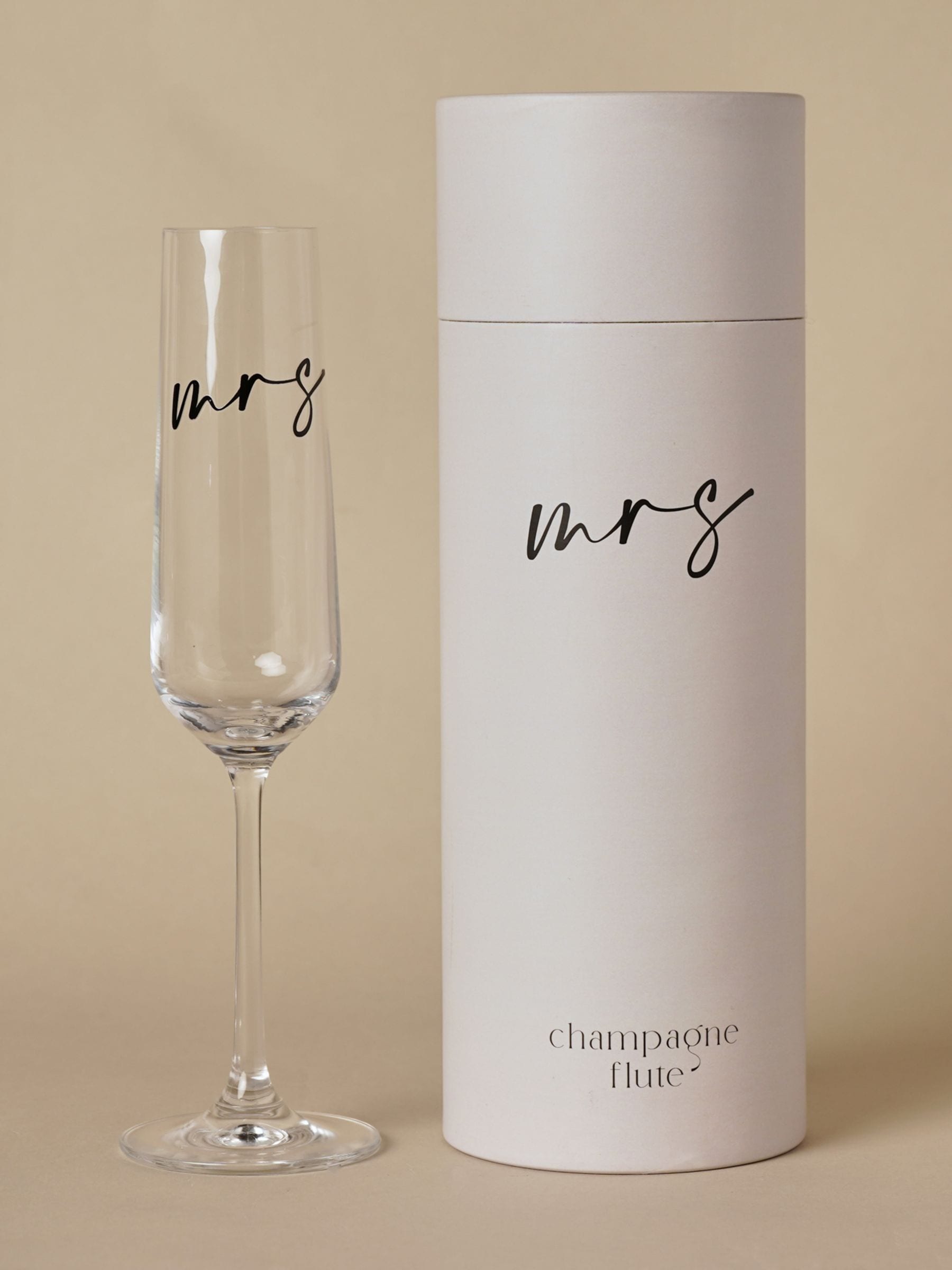 Widdop Mrs champagne flute black script 25cm (British brand)
