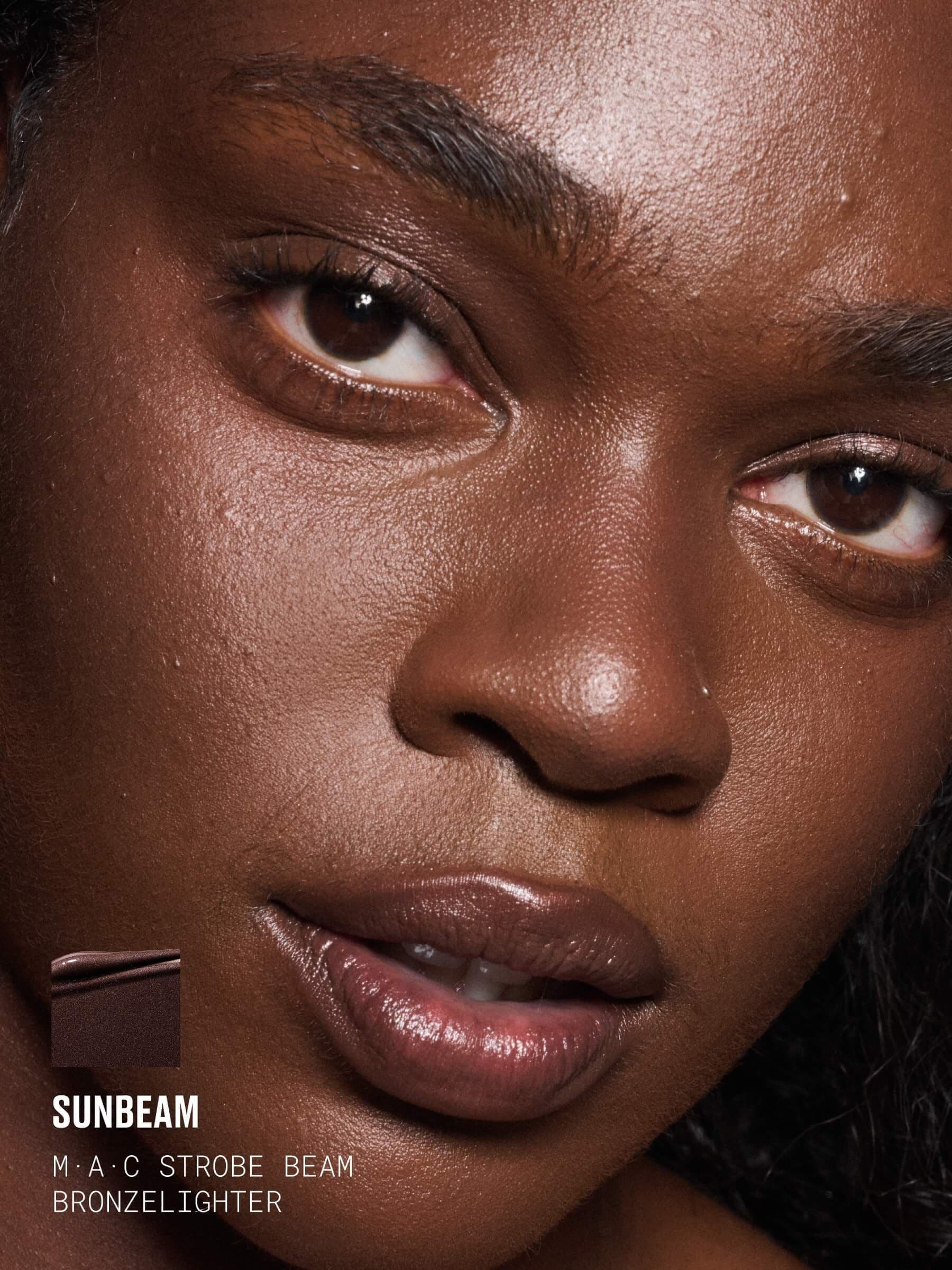 MAC Strobe Beam Liquid Bronzelighter