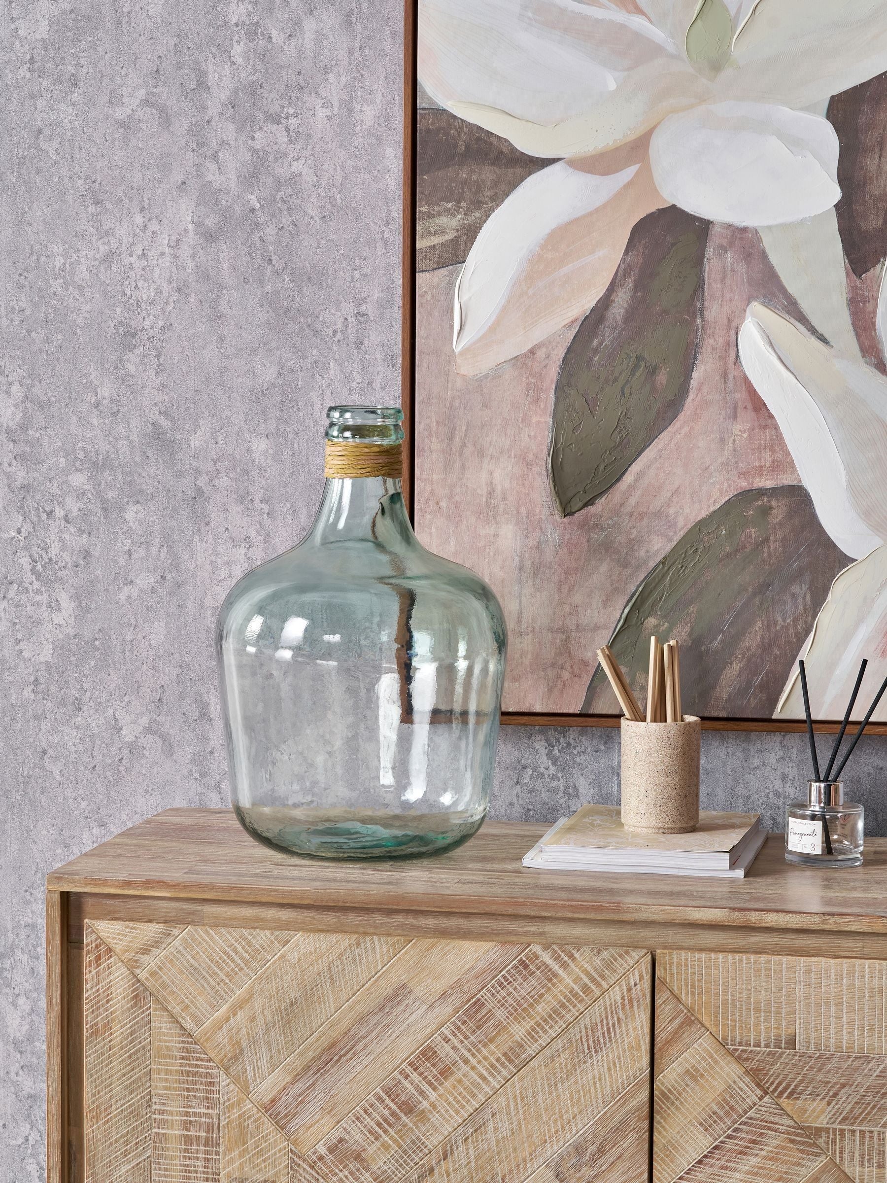 Pacific clear glass bottle vase with raffia neck large - British product
