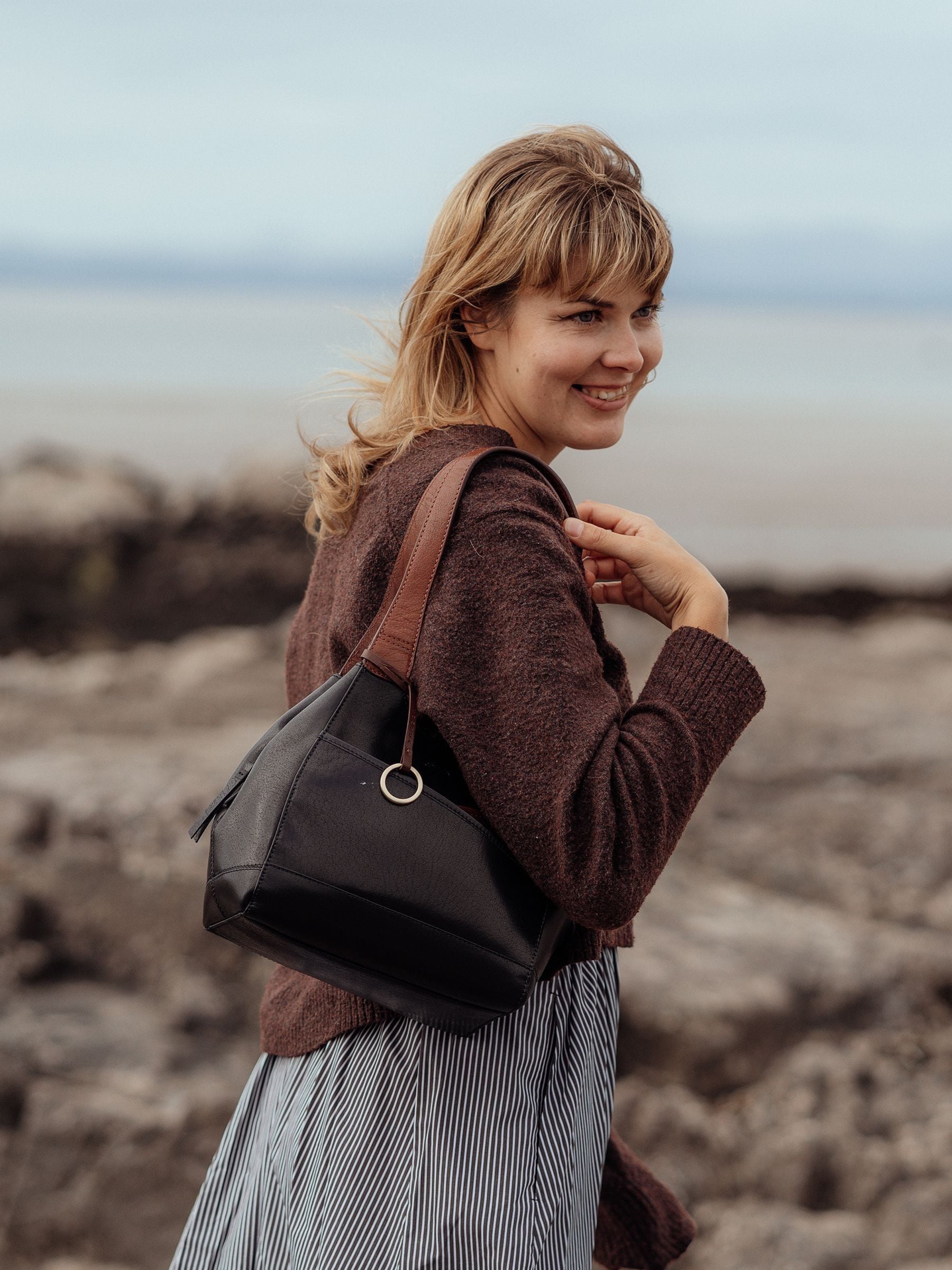 Conkca Vesper Black Leather Handbag