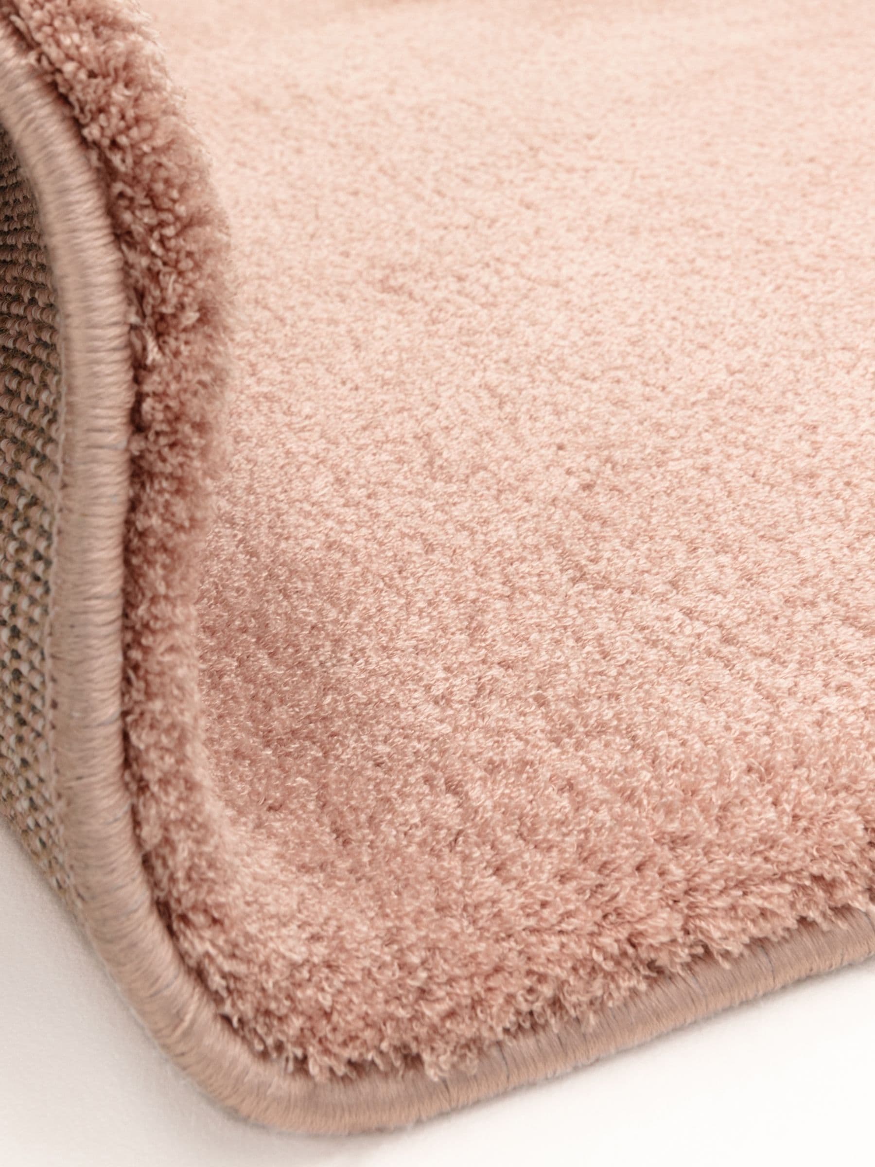 Asiatic Rugs Pink Como shaggy rug (British brand)