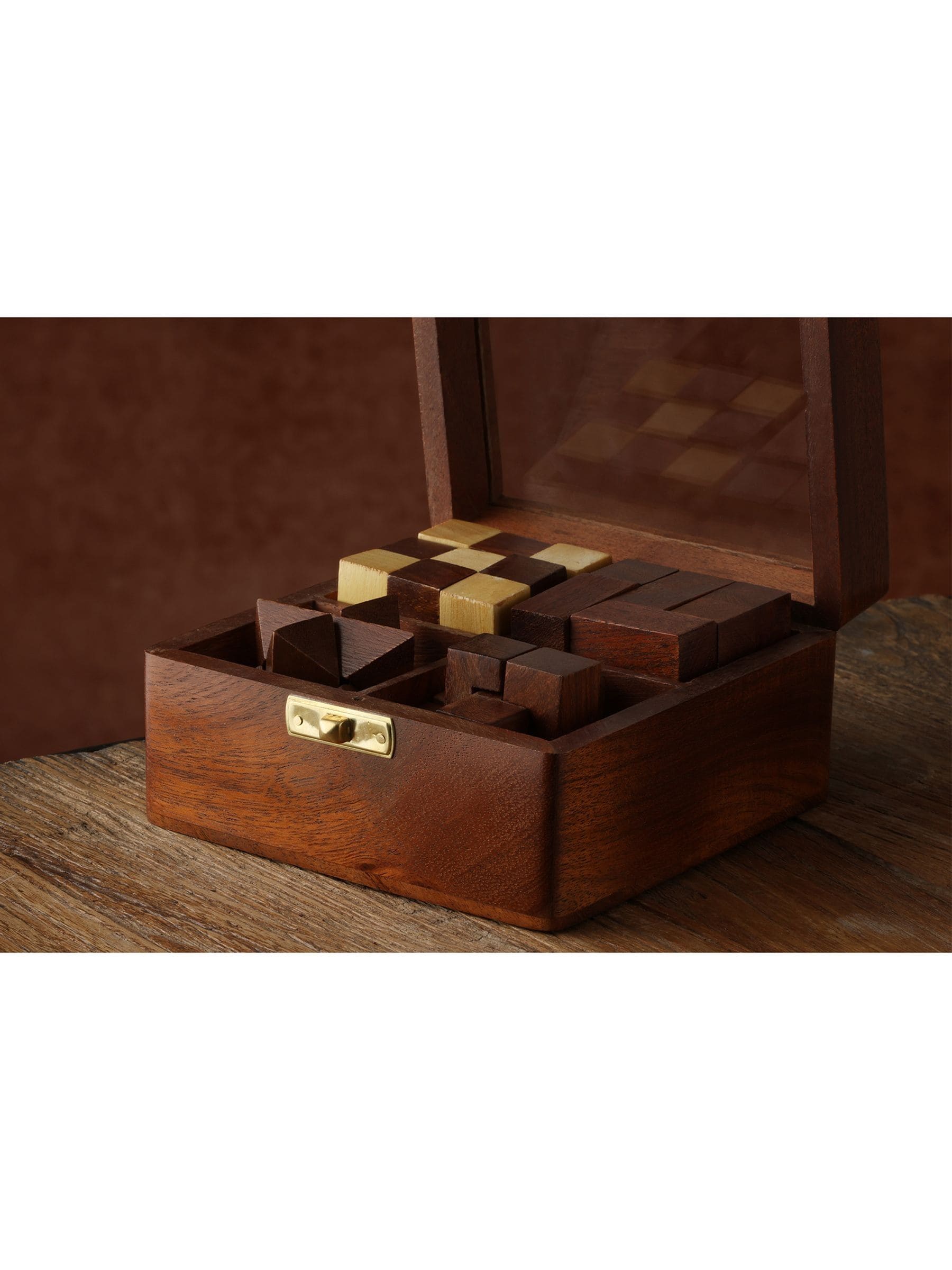 Harvey Makin 4-piece wooden puzzle set in box, UK version