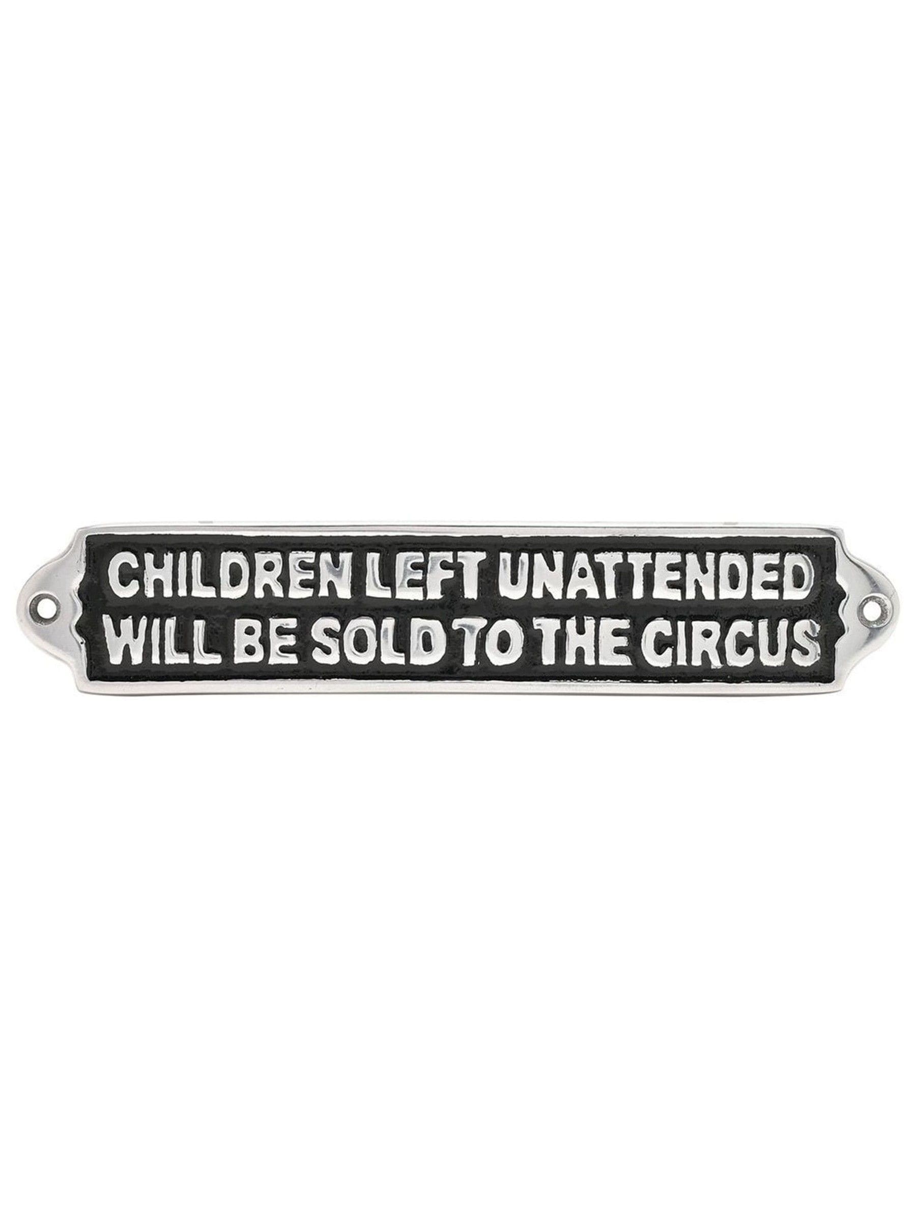 Harvey Makin children left metal sign 24cm, UK version