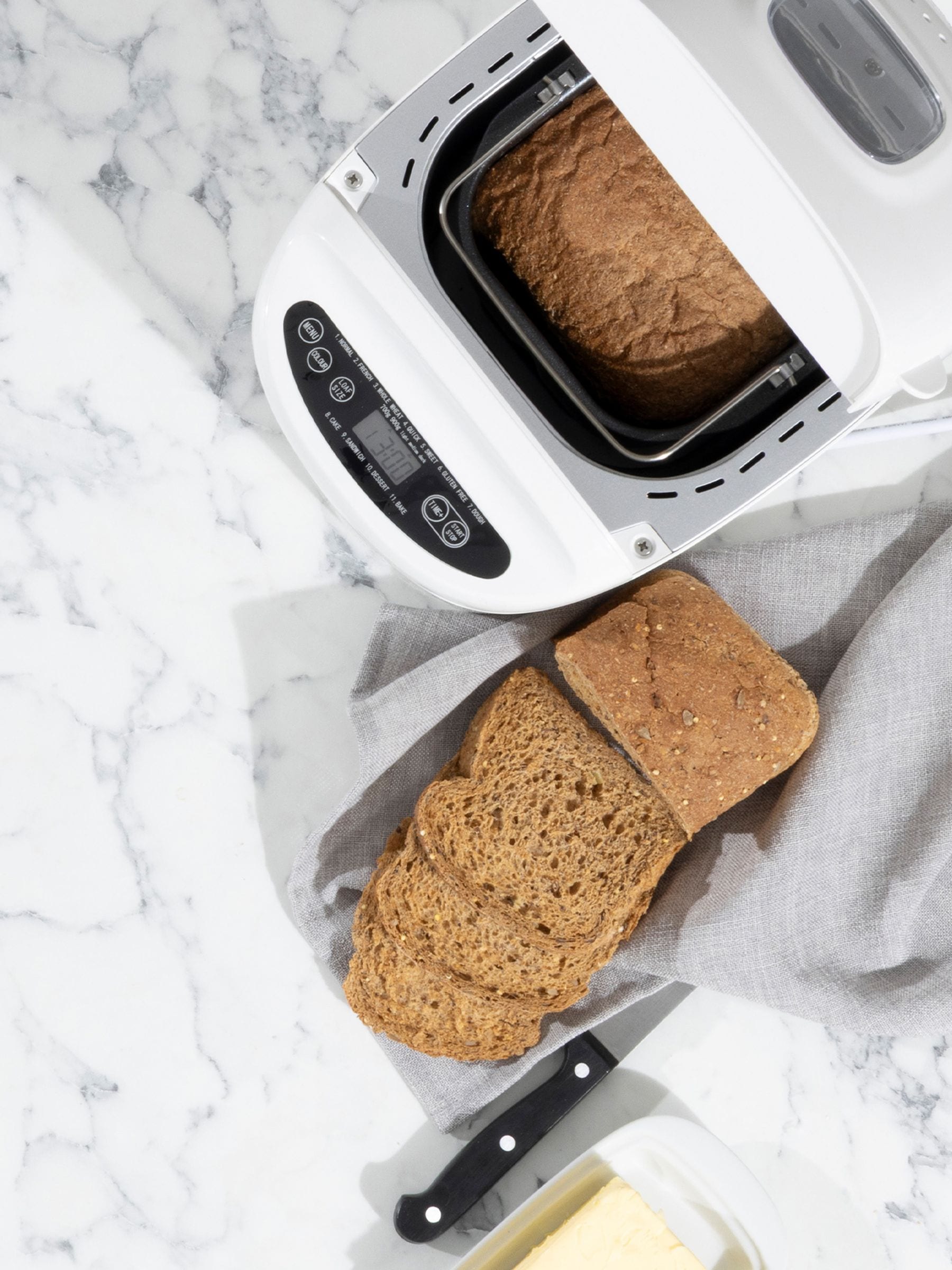 Daewoo White Digital Bread Maker 2LB - British product