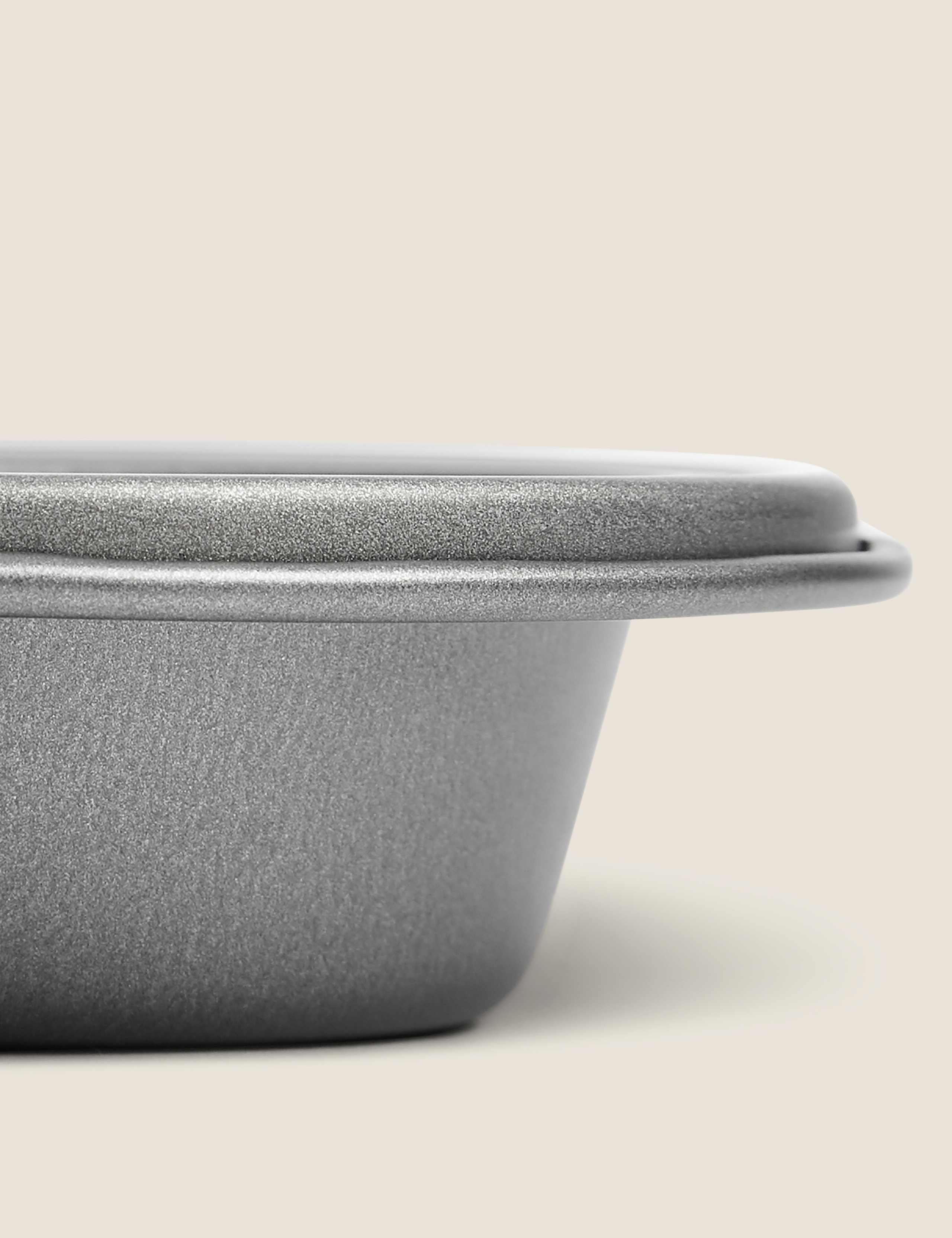 Yorkshire Pudding Tray 12 Cup 35.5cm (British brand)