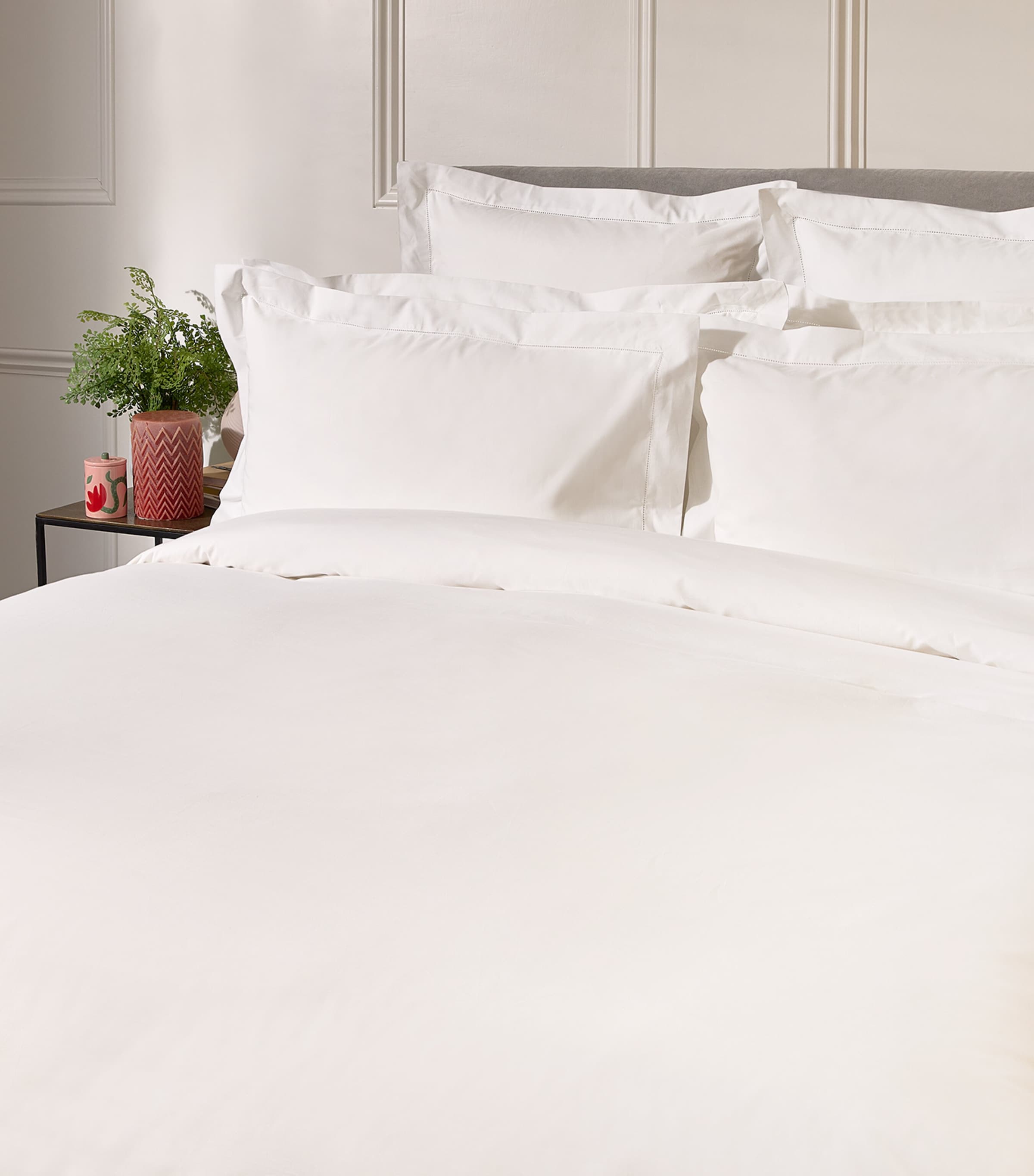 Harrods Cadogan double flat sheet 230x260cm, UK version