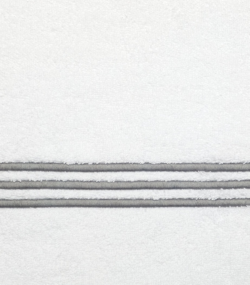 Pratesi Tre Righe bath sheet 100cm x 180cm, imported from the UK