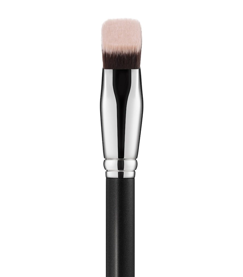 MAC 171S Smooth-Edge All Over Face Brush, imported from the UK
