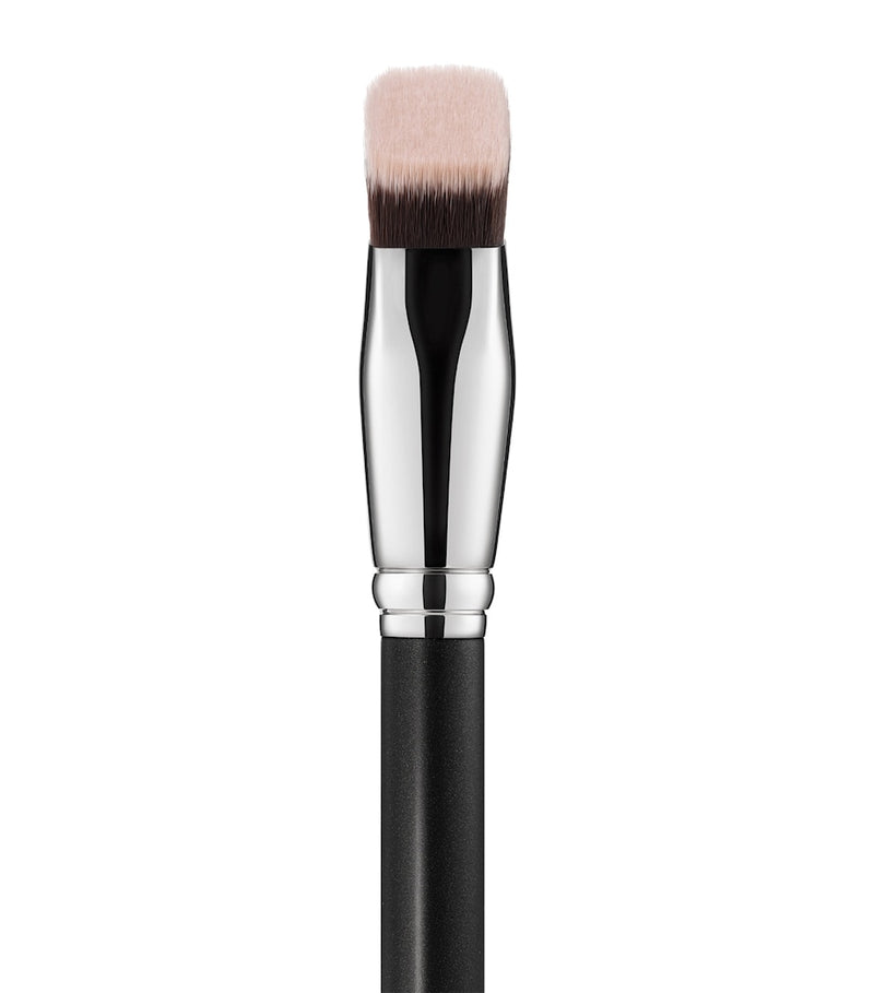 MAC 171S Smooth-Edge All Over Face Brush, imported from the UK