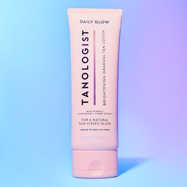 Tanologist Daily Glow Gradual Tan Medium to Dark Brightening GOODS Superdrug   