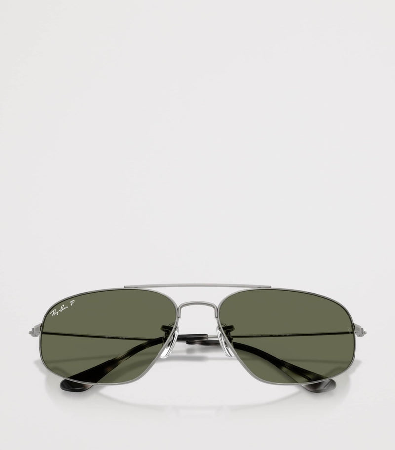 نظارات شمسية مستطيلة Ray-Ban بإطار معدني - منتج بريطاني