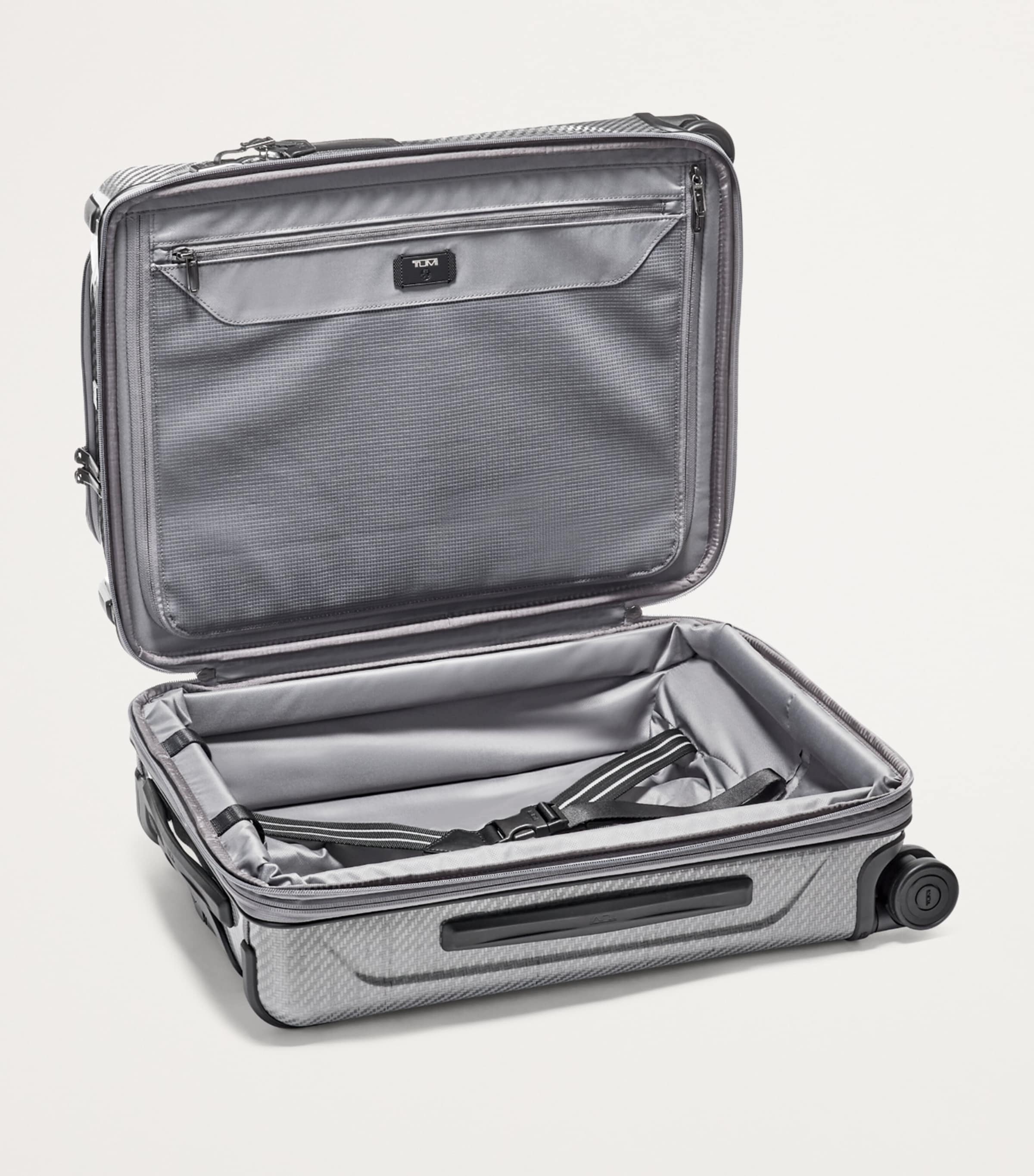 Tumi travel luggage Tegra-Lite Continental Spinner 55cm (British brand)