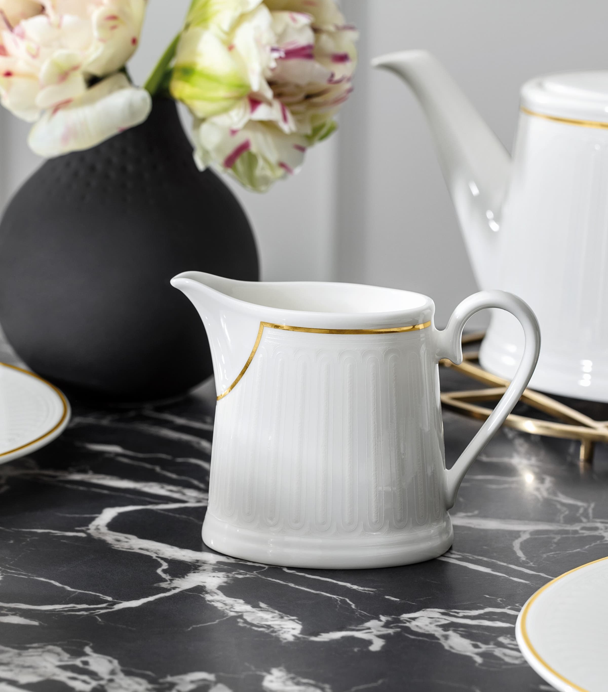 Villeroy & Boch bone porcelain Château Septfontaines milk jug (British brand)
