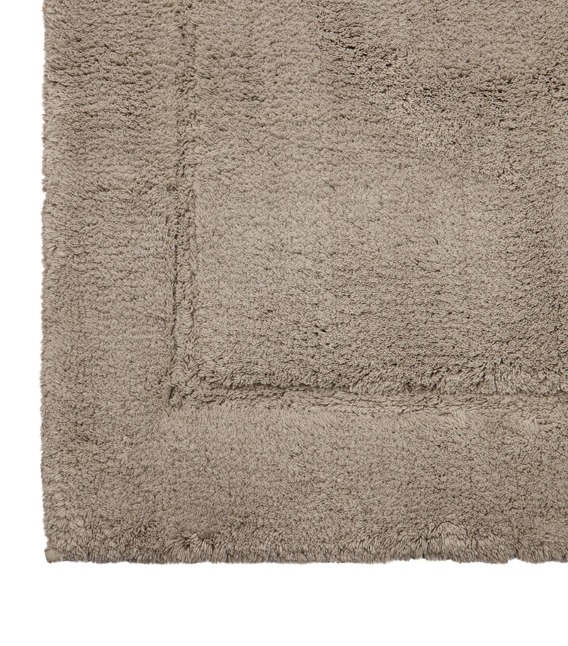 Yves Delorme Prestige bath mat 70cm x 140cm (British brand)