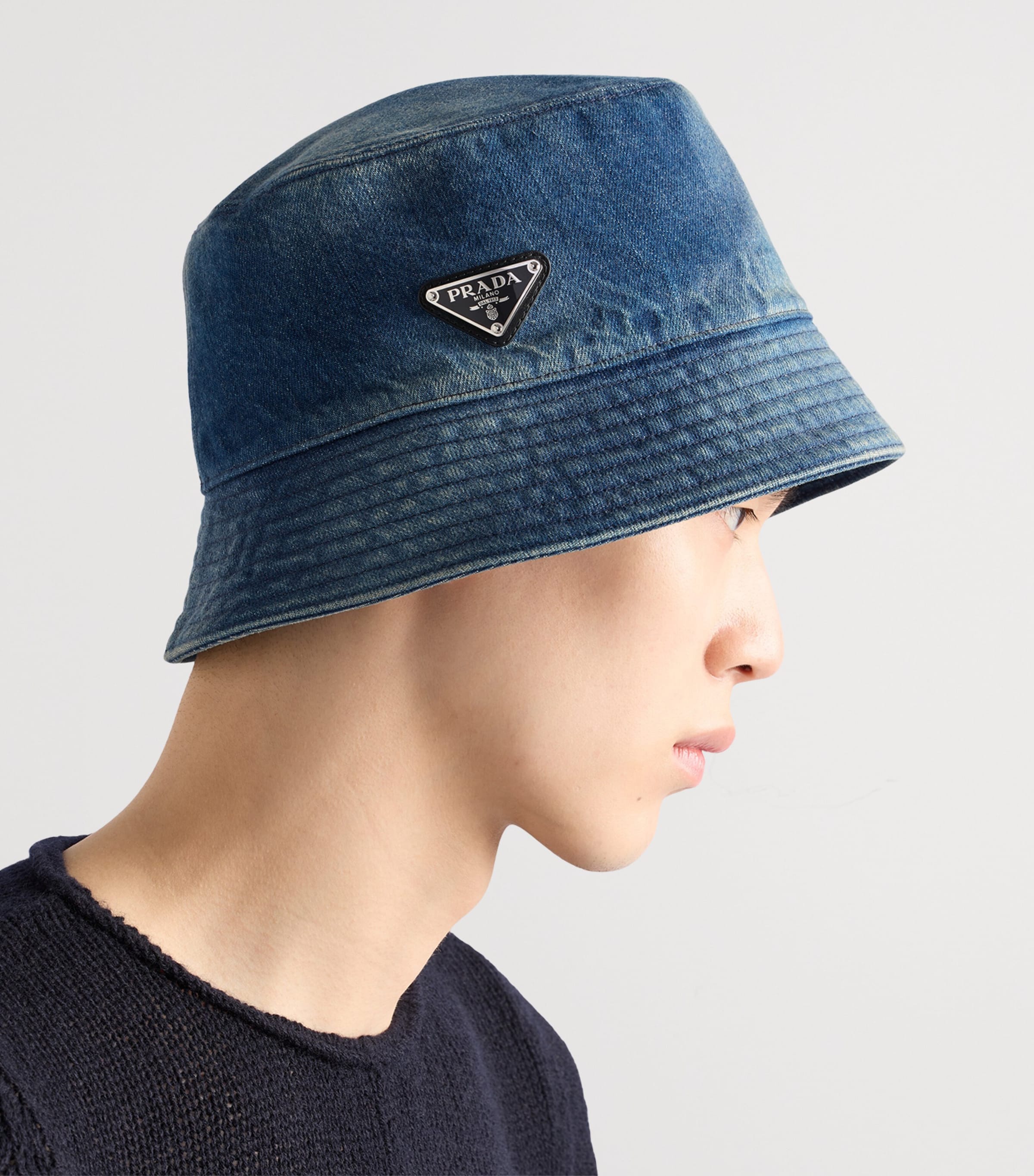 Prada denim bucket hat 100% cotton, UK version