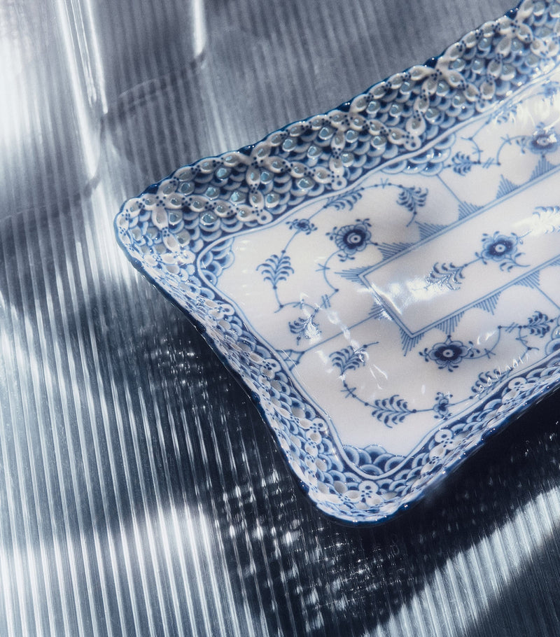 Royal Copenhagen Blue Fluted dish 23cm, imported from the UK