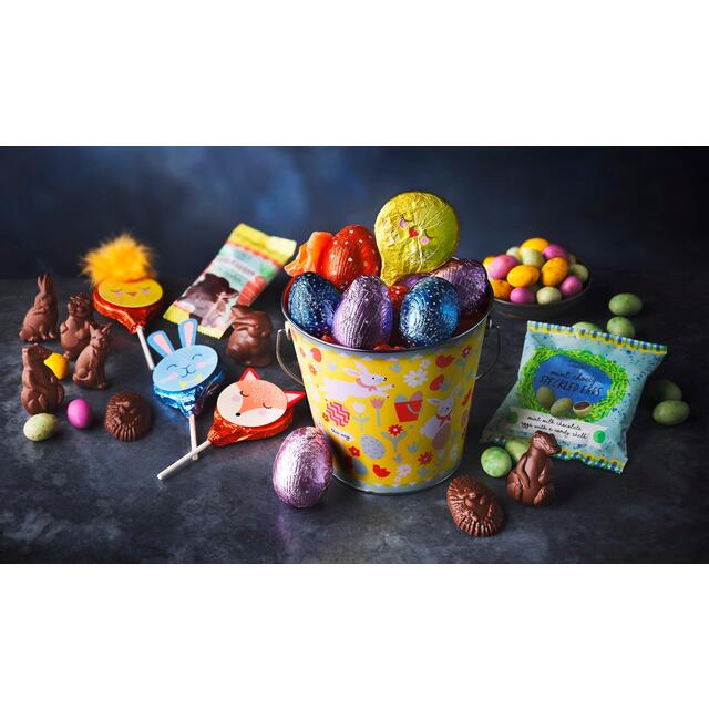 M&S Hoppy Easter Egg Hunt Tin 160 G   160g