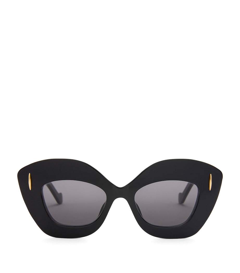 LOEWE.