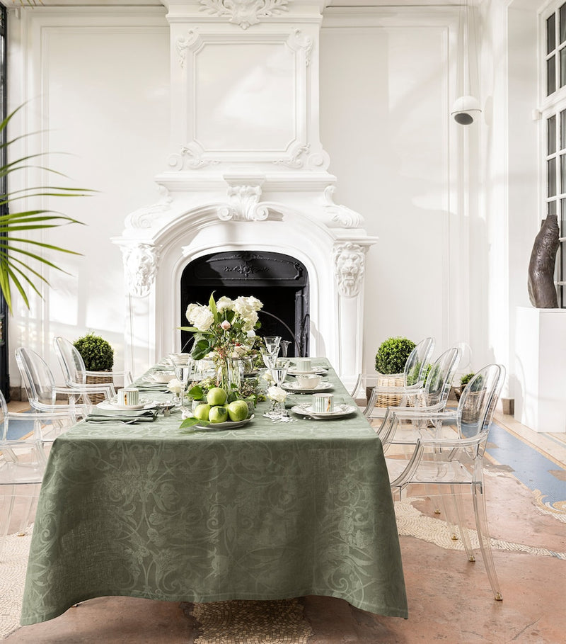 Le Jacquard Français linen Tivoli tablecloth 175cm x 250cm, UK version