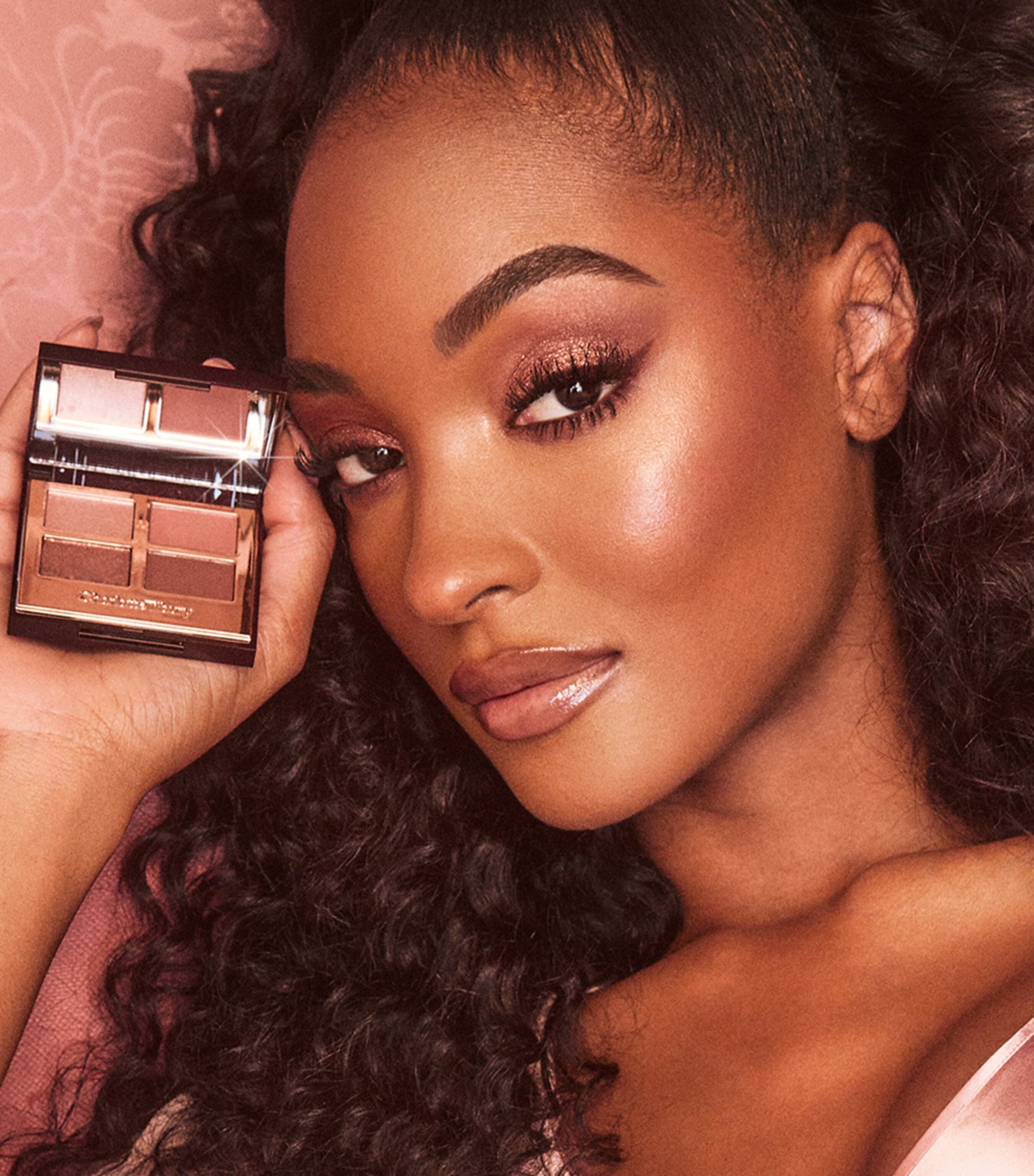 Charlotte Tilbury Pillow Talk eyeshadow palette - British product