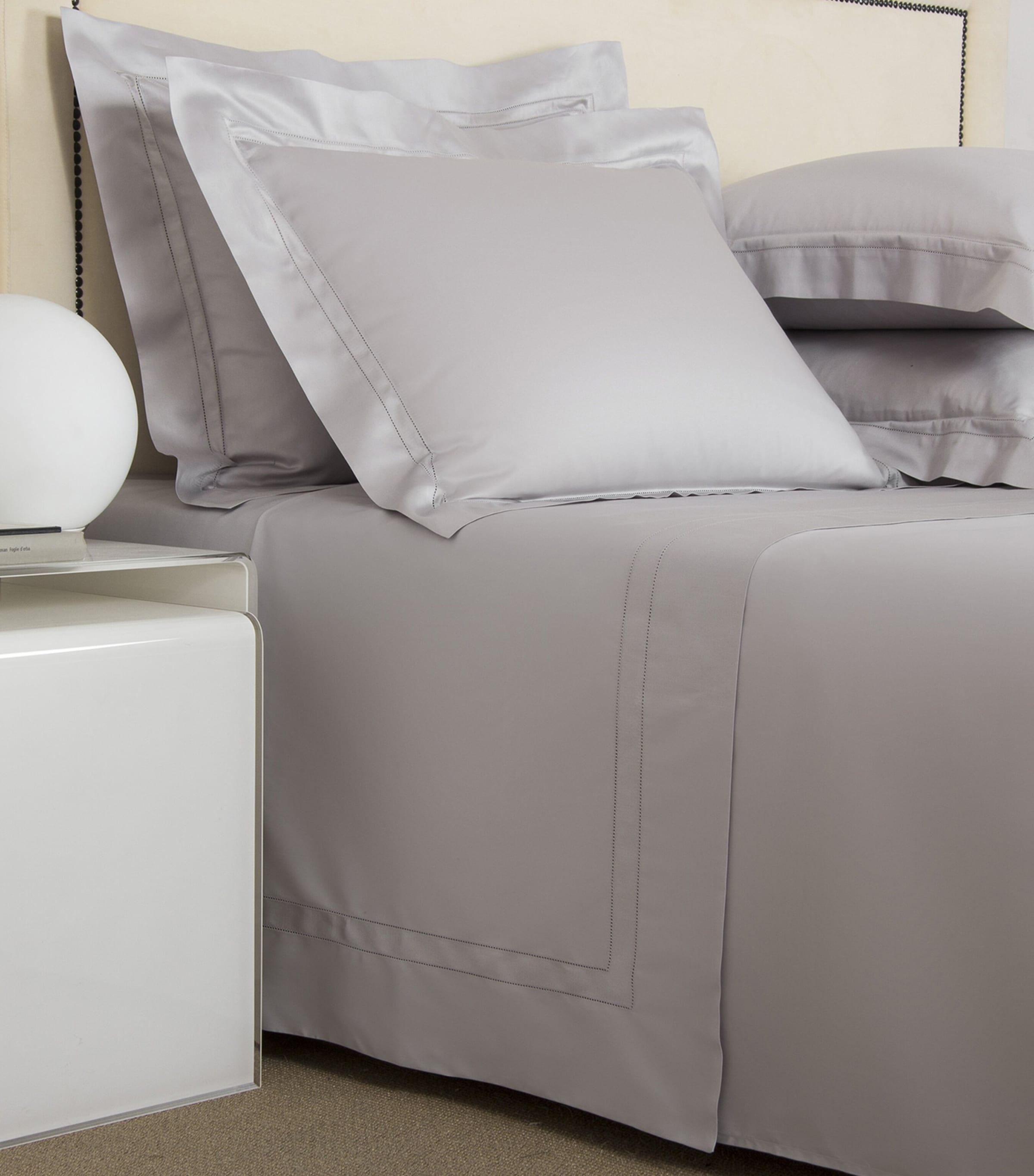 Frette Doppio Ajour Super King flat sheet set - British product