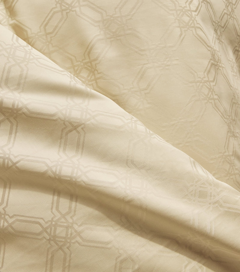 Harrods of London Halsey Super King Duvet Cover Set (260cm x 220cm)