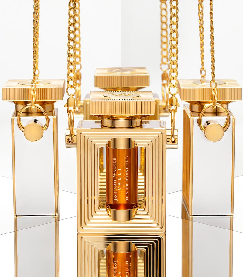 Johnnie Walker metal flask with detachable chain 10ml, UK version