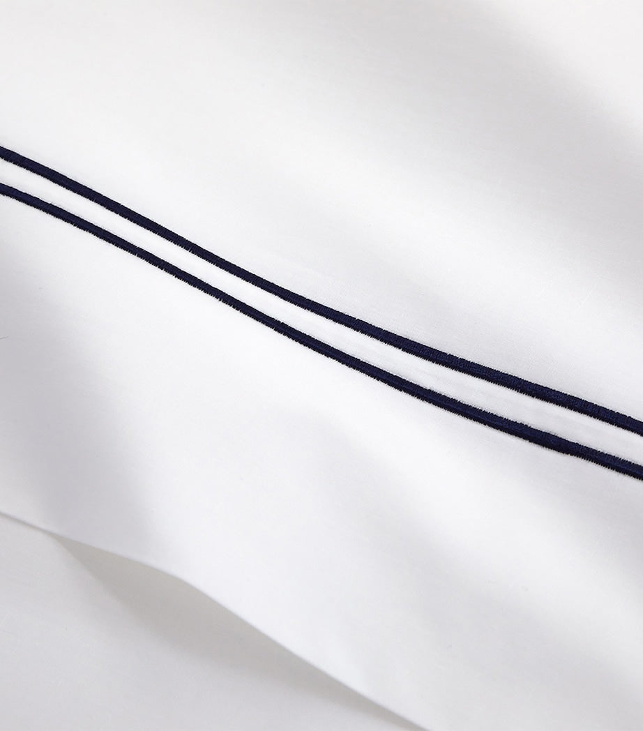 Yves Delorme Super King organic cotton percale flat sheet with striped design (British brand)