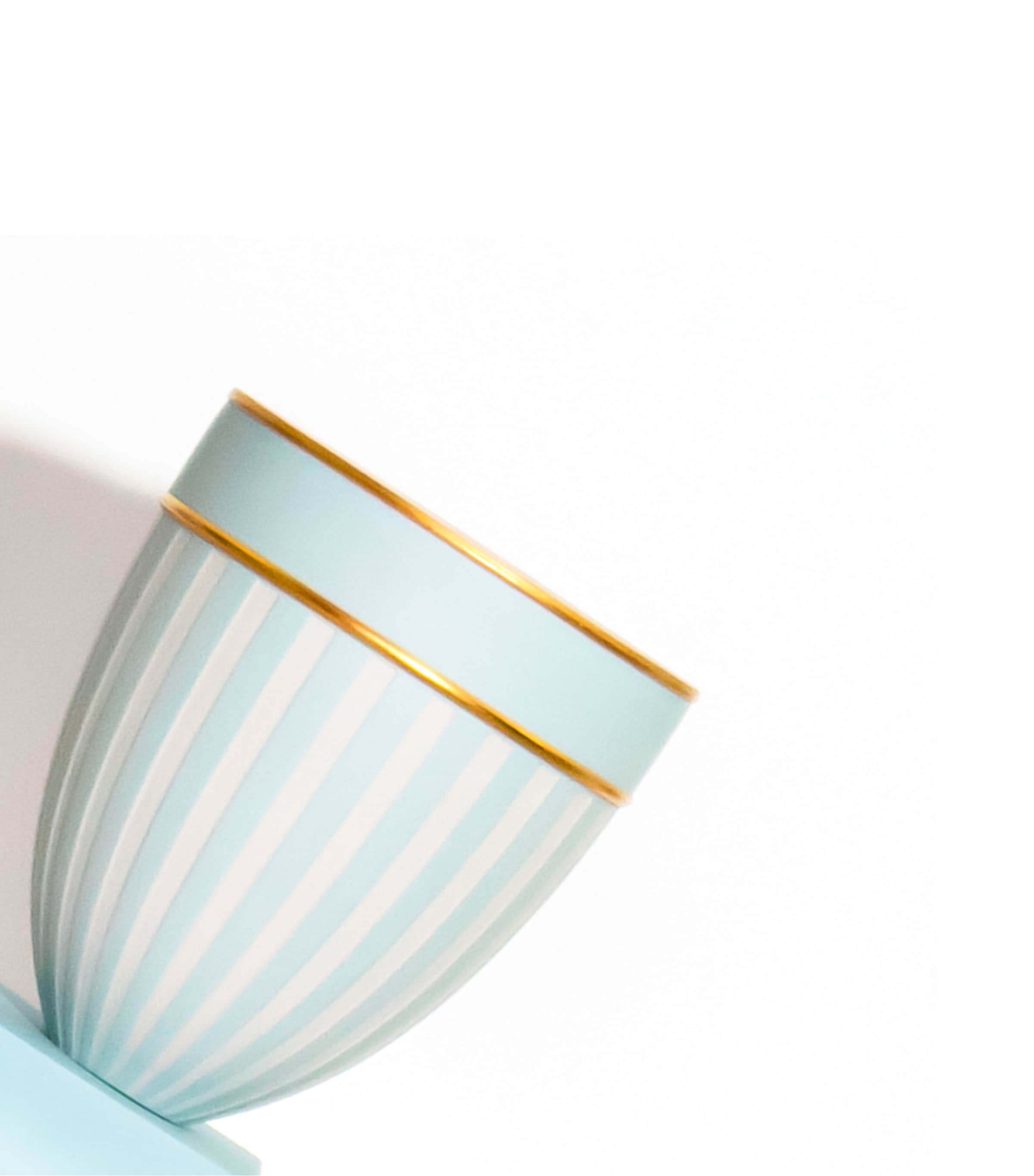 Wedgwood Phoenix Fluted Vase 13cm (British brand)