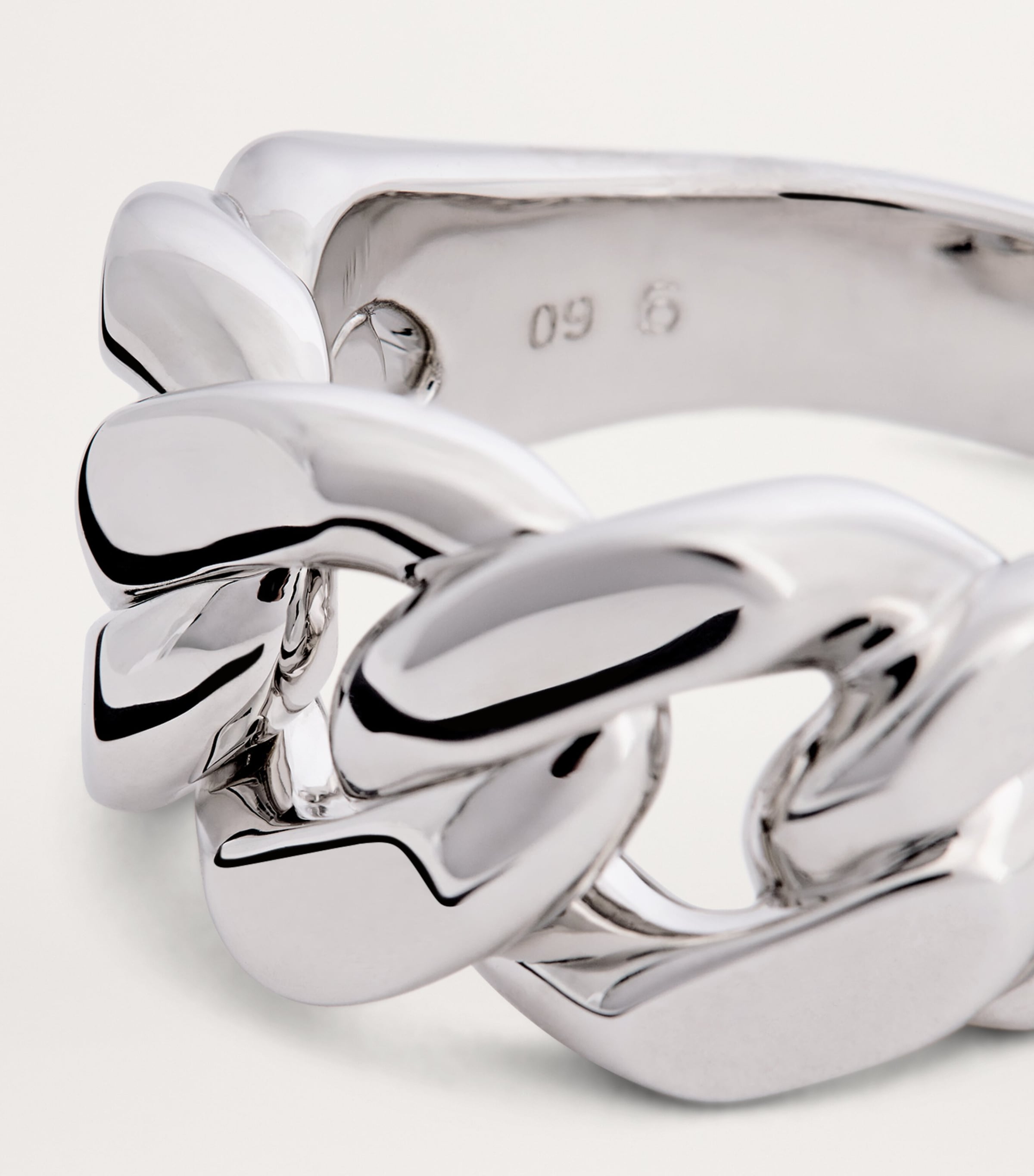 Tom Wood Dean ring - British product