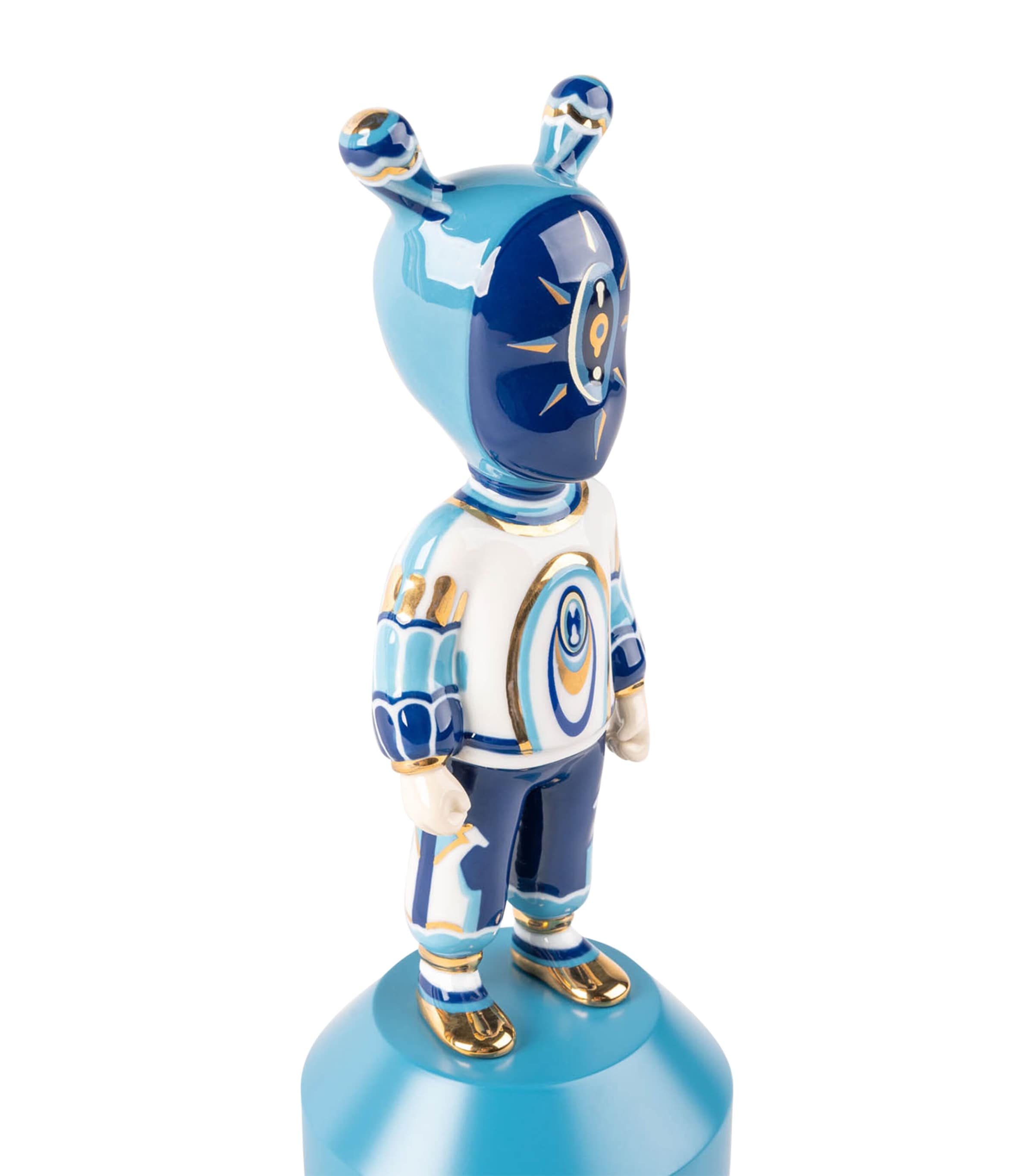 Lladró porcelain figurine by Kzeng Jiang Small, UK version
