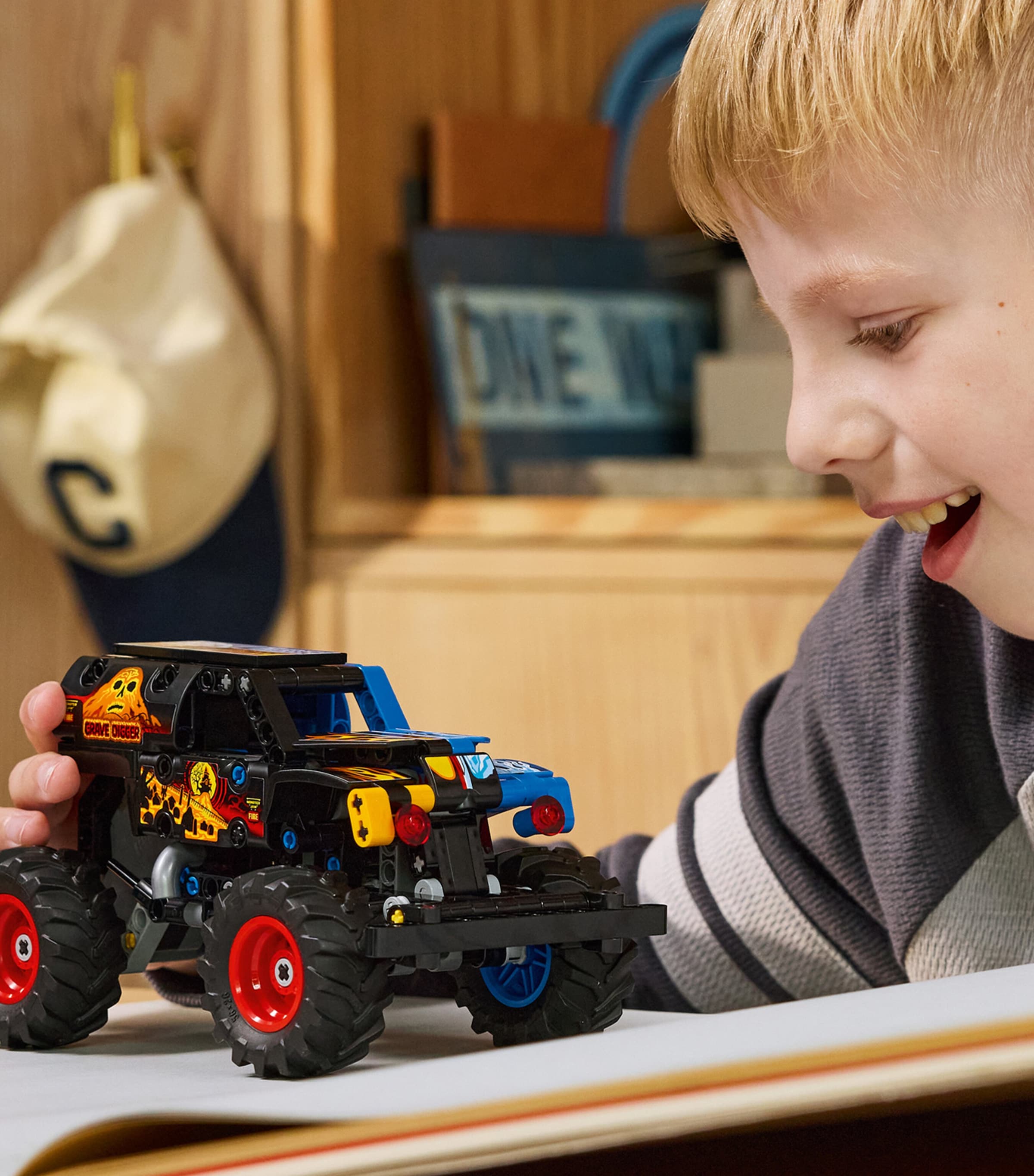 LEGO Technic Monster Jam Grave Digger Fire and Ice Truck, UK version