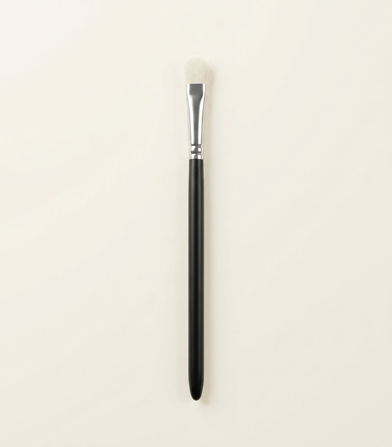 DIOR eyeshadow shader brush N°21, imported from the UK