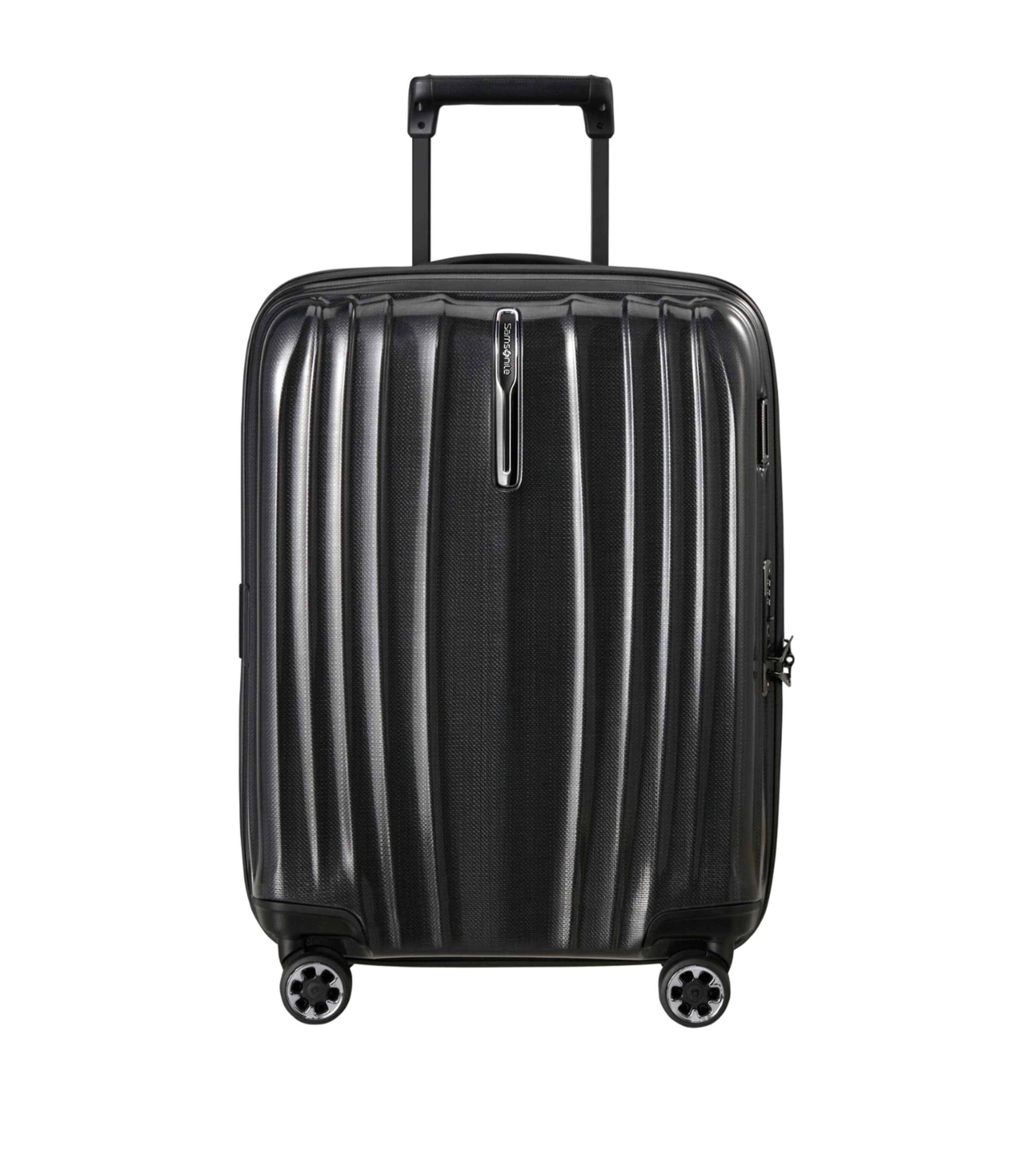 Samsonite Nexis expandable spinner 55cm suitcase (British brand)