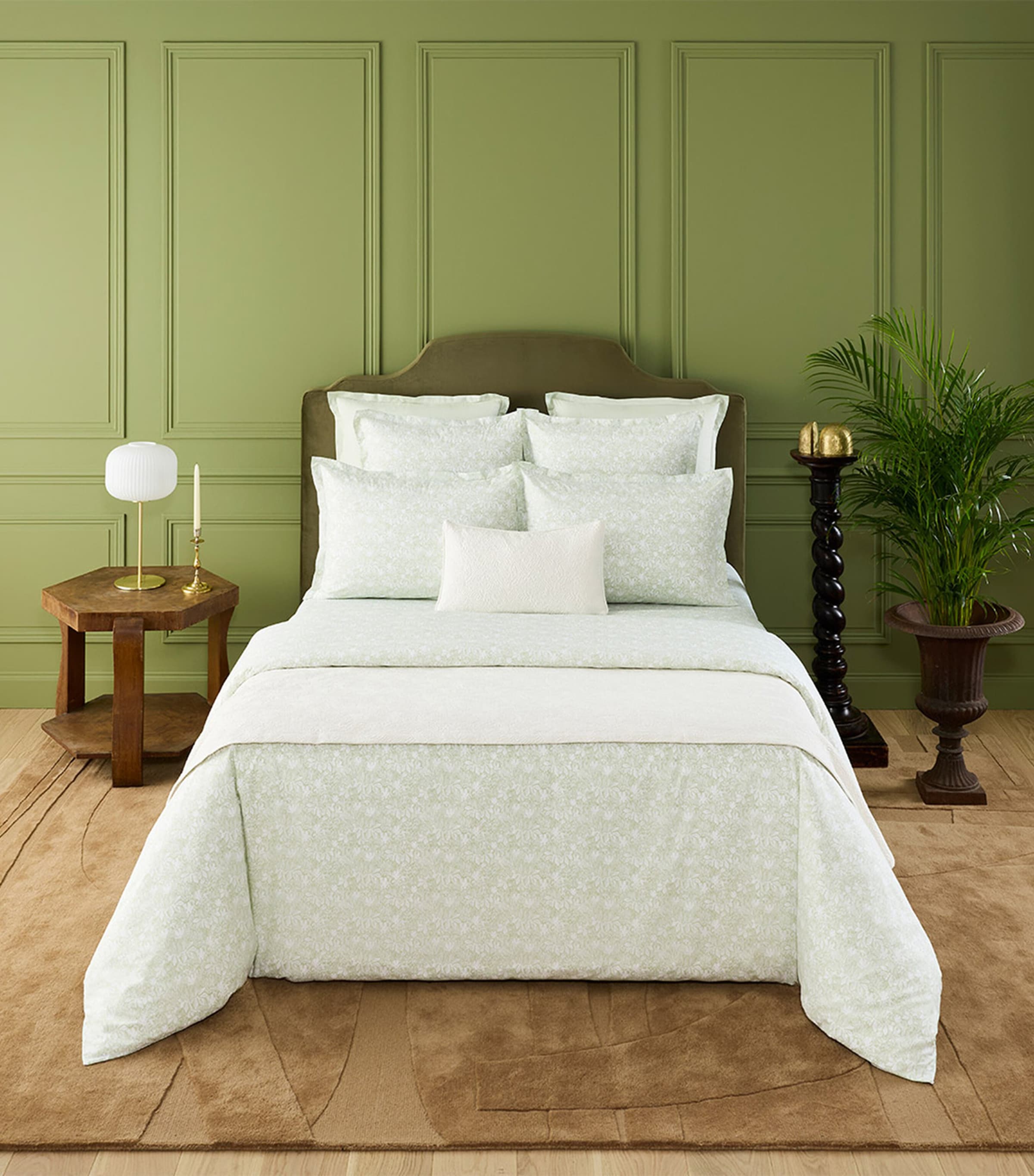 Yves Delorme Capri Amande Super King flat sheet, 270cm x 295cm (British brand)