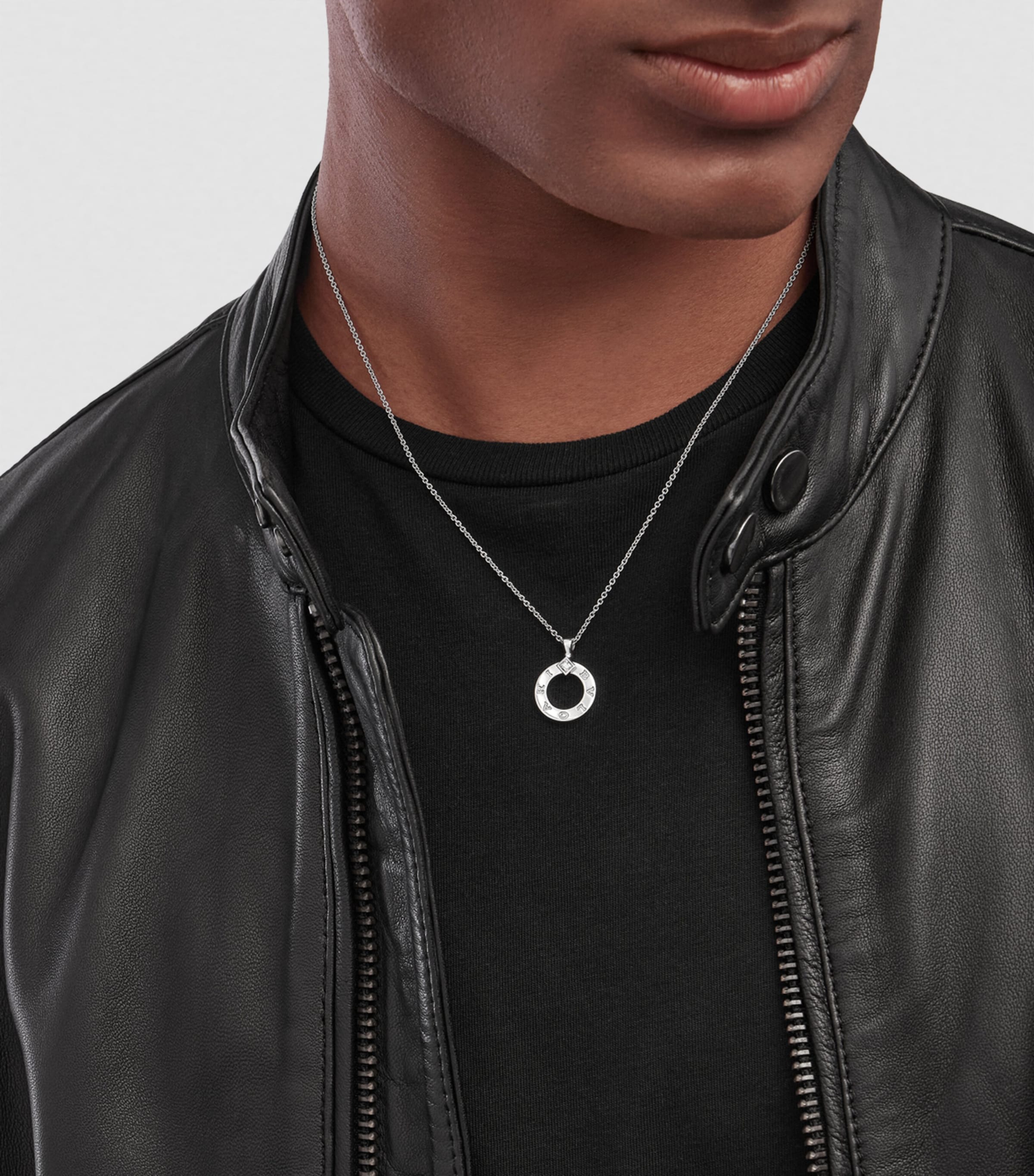 Bvlgari white gold and diamond necklace (British brand)
