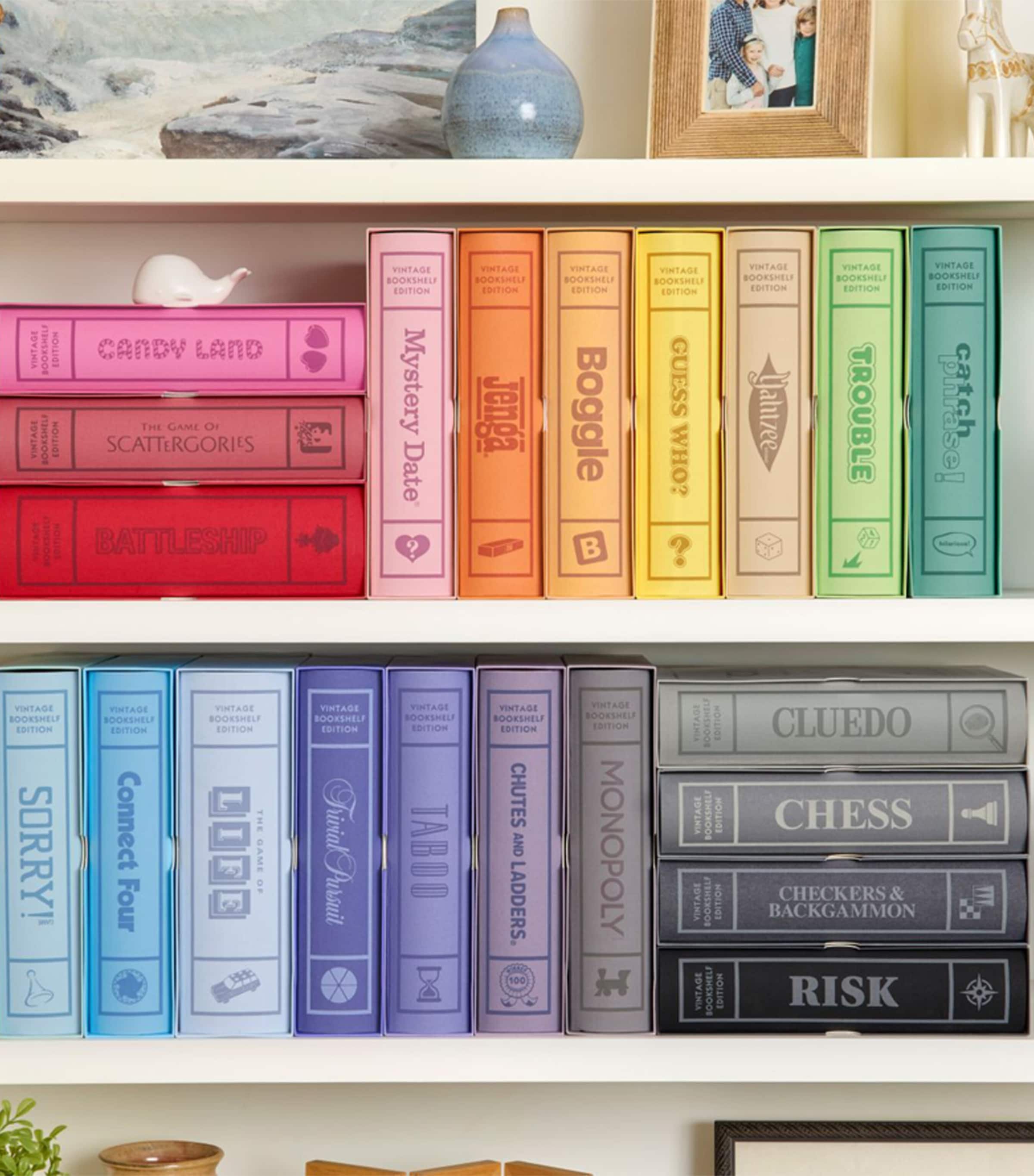 Vintage Bookshelves games bundle 21-piece (British brand)