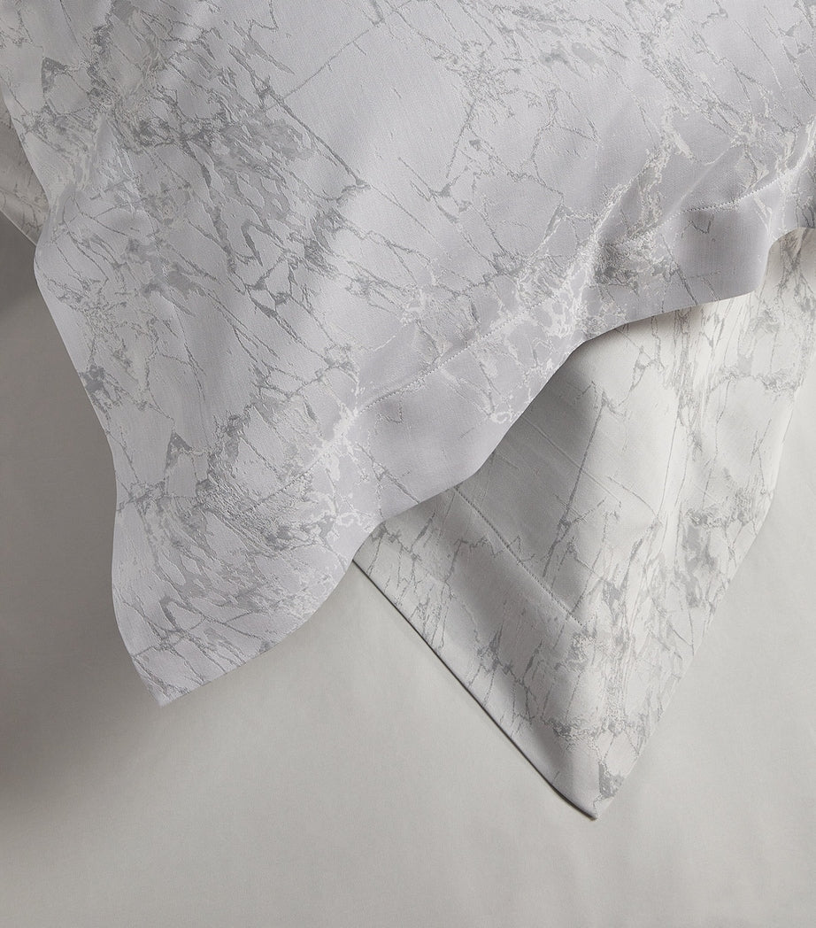 Celso de Lemos Super King duvet cover with veined marble design, 260cm x 220cm - British product