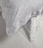 Celso de Lemos Super King duvet cover with veined marble design, 260cm x 220cm - British product