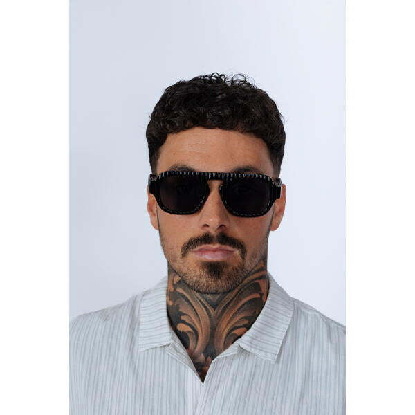 SVNX retro navigator sunglasses in black - British product