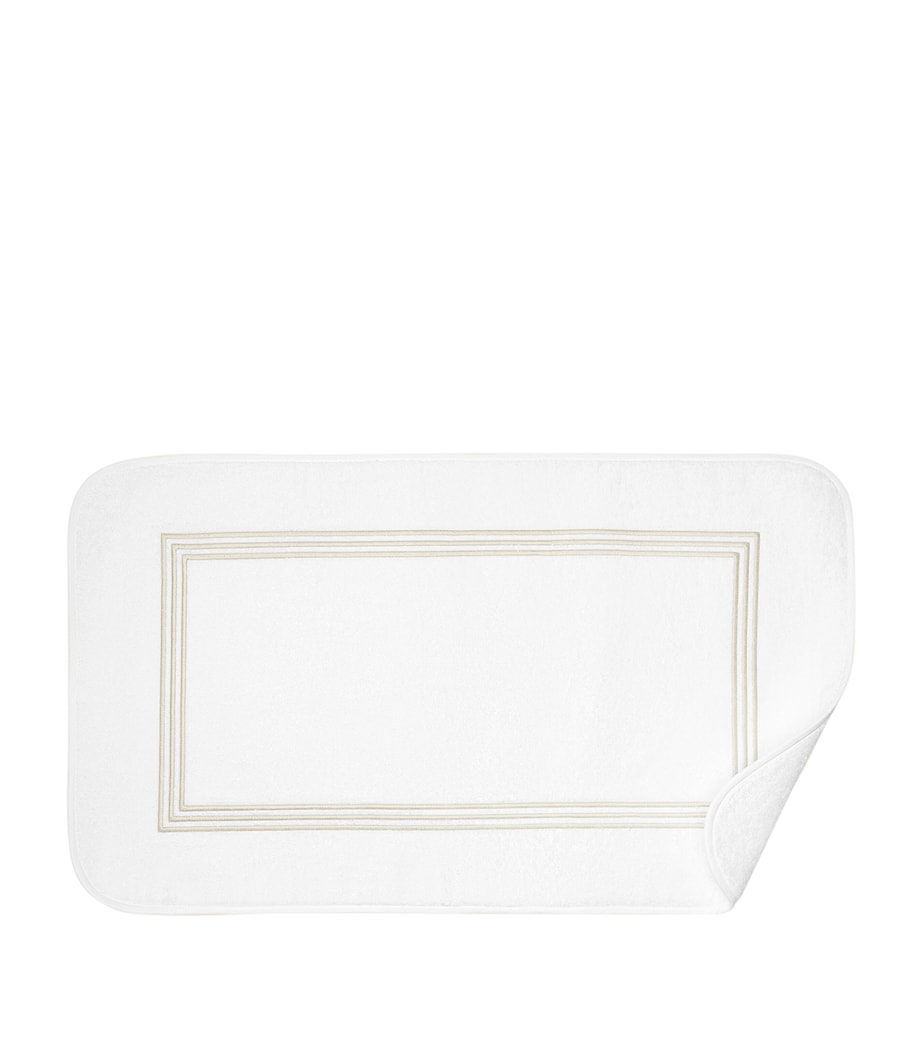Pratesi hand-embroidered Egyptian cotton percale bath mat 50cm x 90cm, imported from the UK