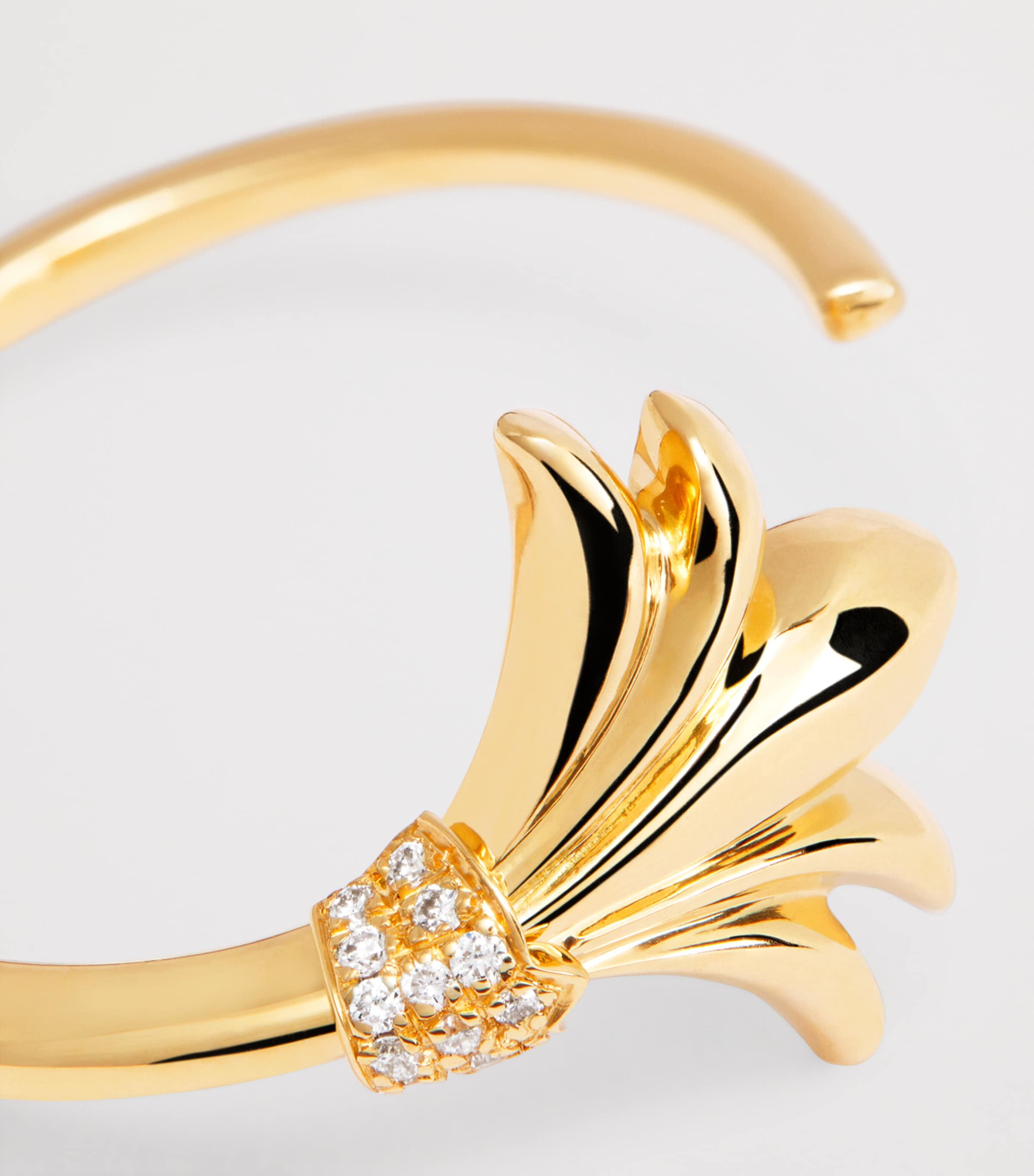 L'Atelier Nawbar Mini Yellow Gold and Diamond Psychedeliah On A Vine Ring, UK version