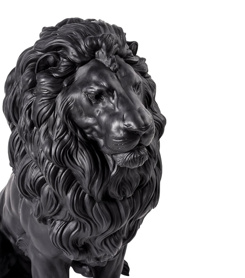 Lladró Majestic Lion figurine (British brand)