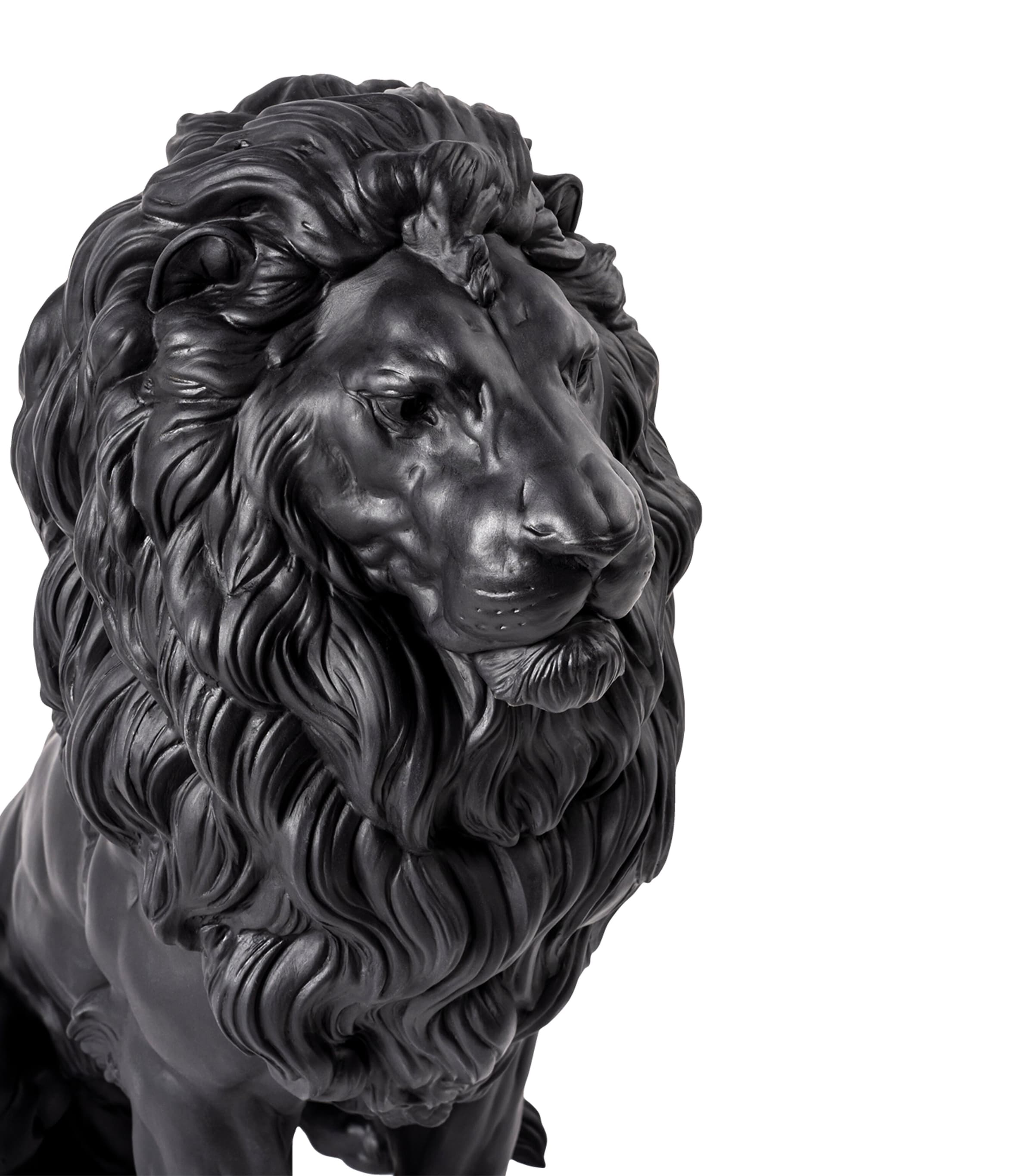 Lladró Majestic Lion figurine (British brand)