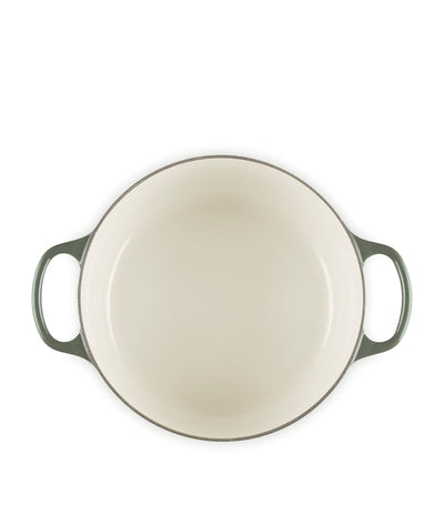 Harrods Cast Iron Christmas Round Casserole Dish 24cm- Buy online at McGrocer