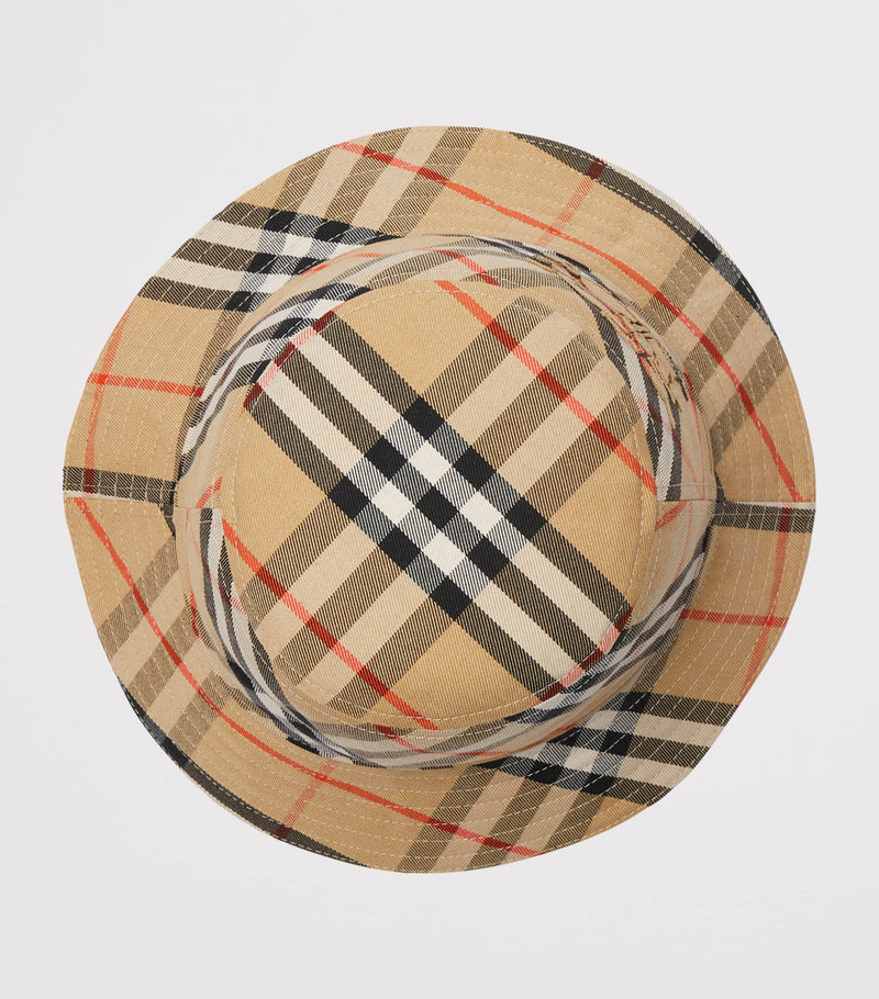 Burberry bucket hat with Check pattern and EKD emblem (British brand)